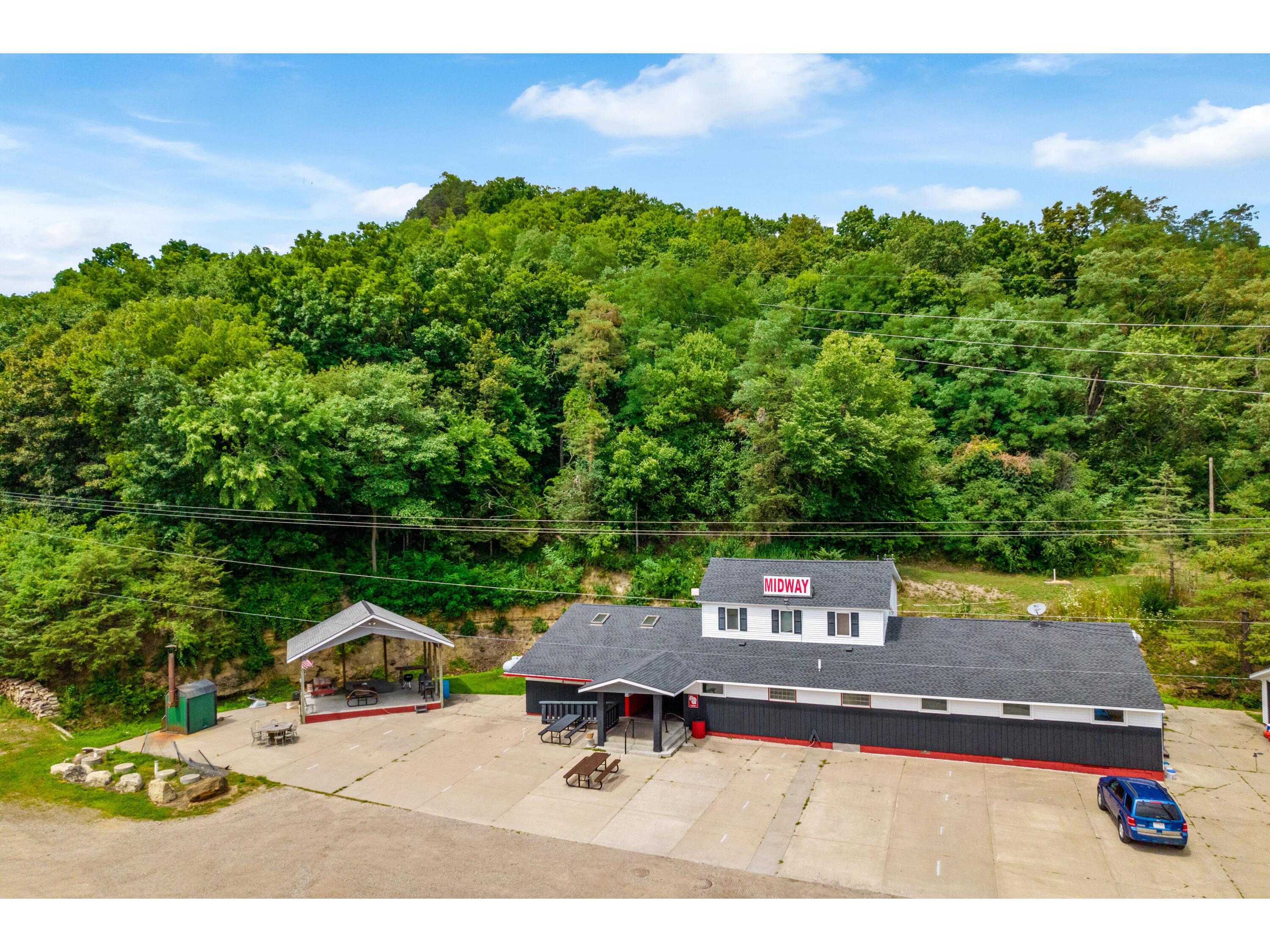 W626 Midway Buffalo City WI 54629 1915700 image2