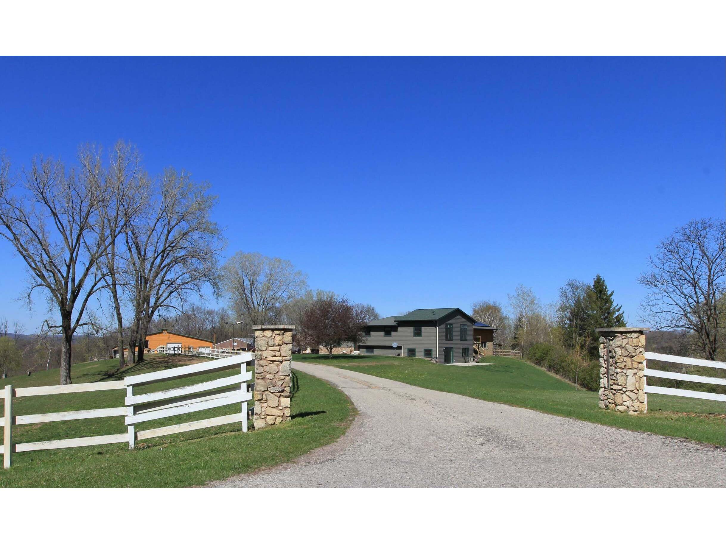 W6640 County Road V Holland WI 54636 1860794 image1