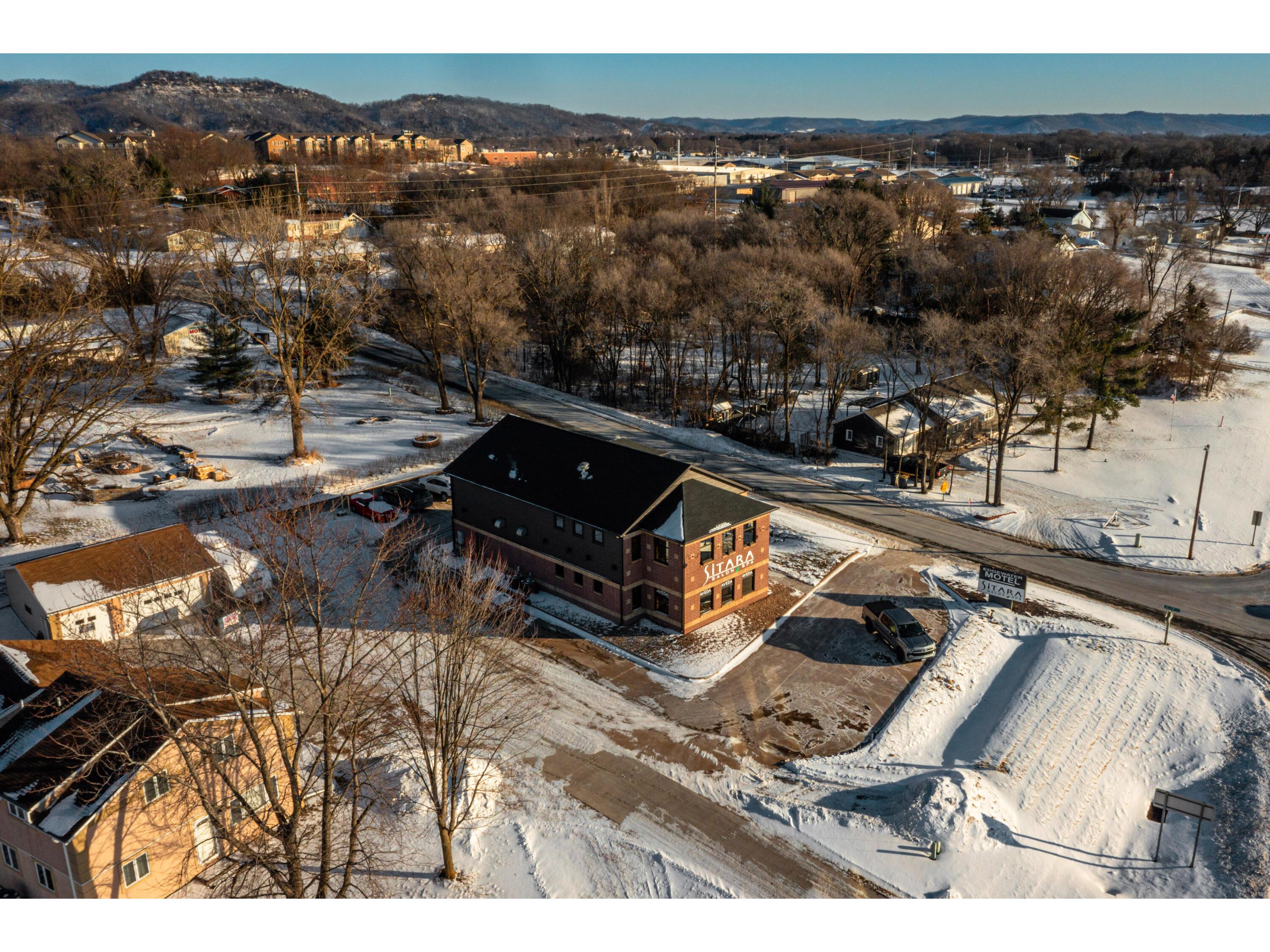 W6822 Hilltop Onalaska WI 54650 1947462 image1