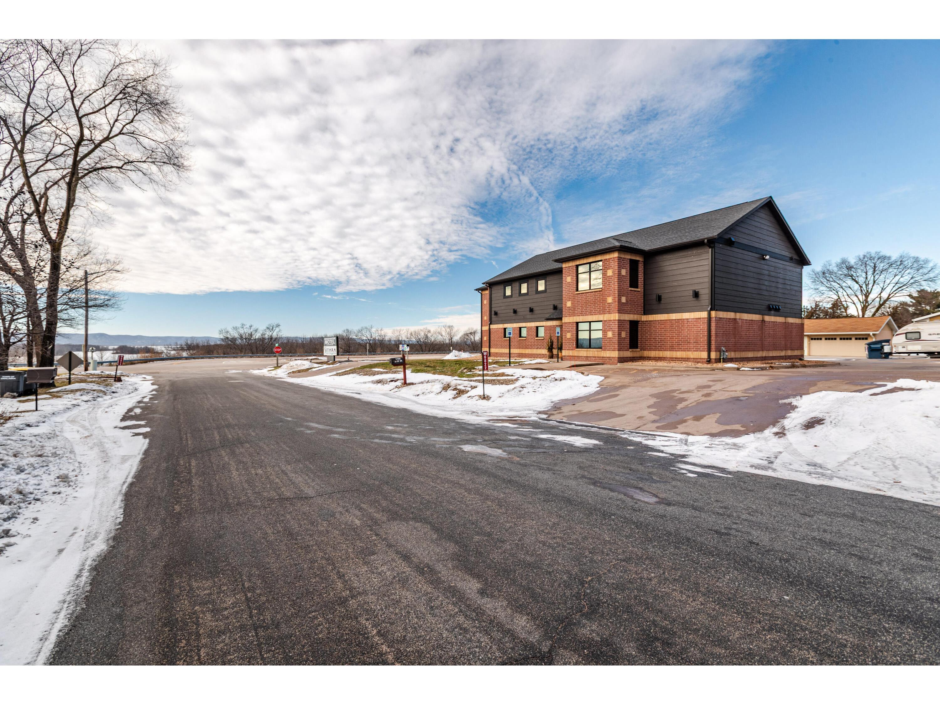 W6822 Hilltop Onalaska WI 54650 1947462 image39