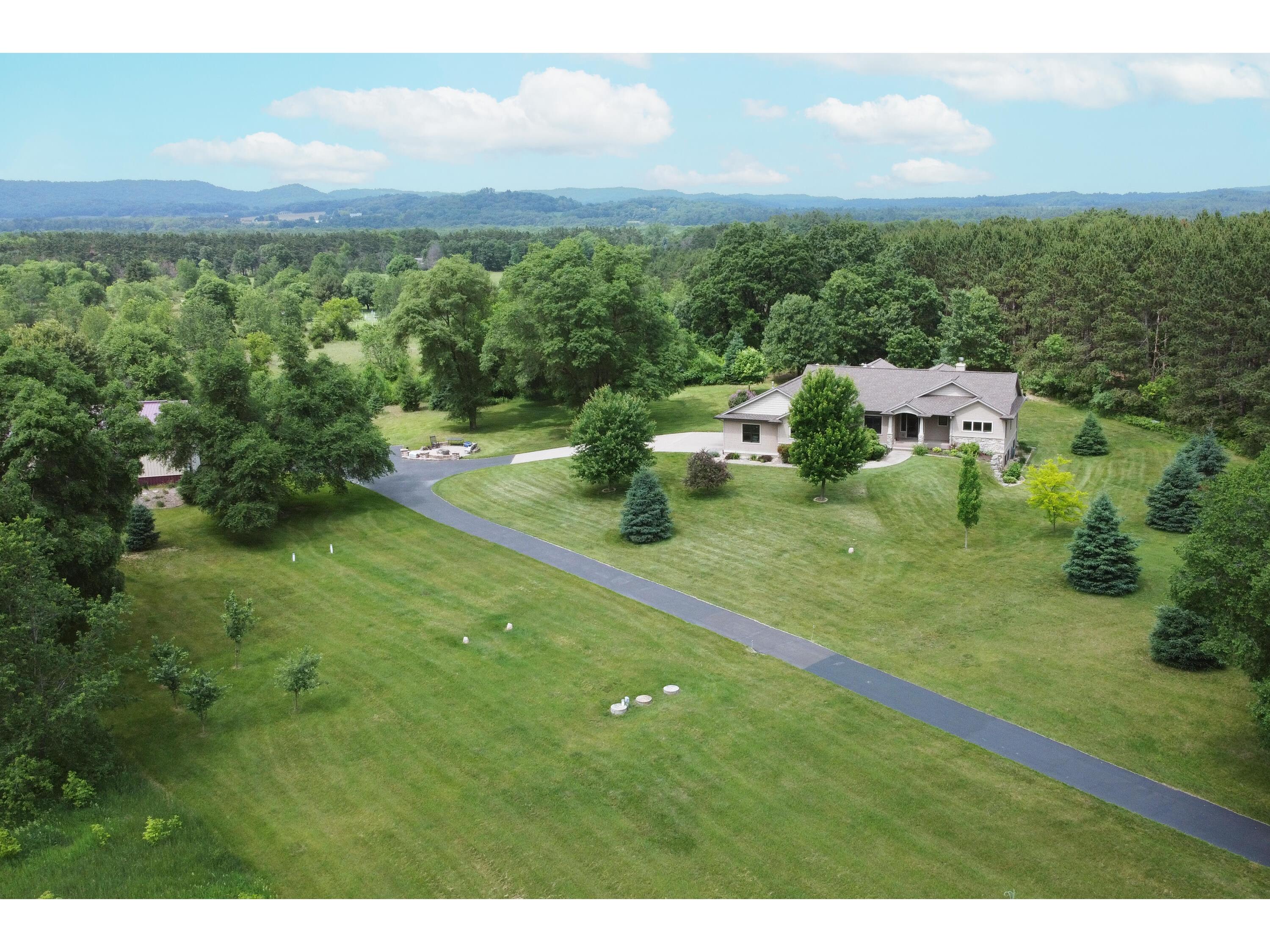 W7008 County Road T Holland WI 54636 1922689 image1