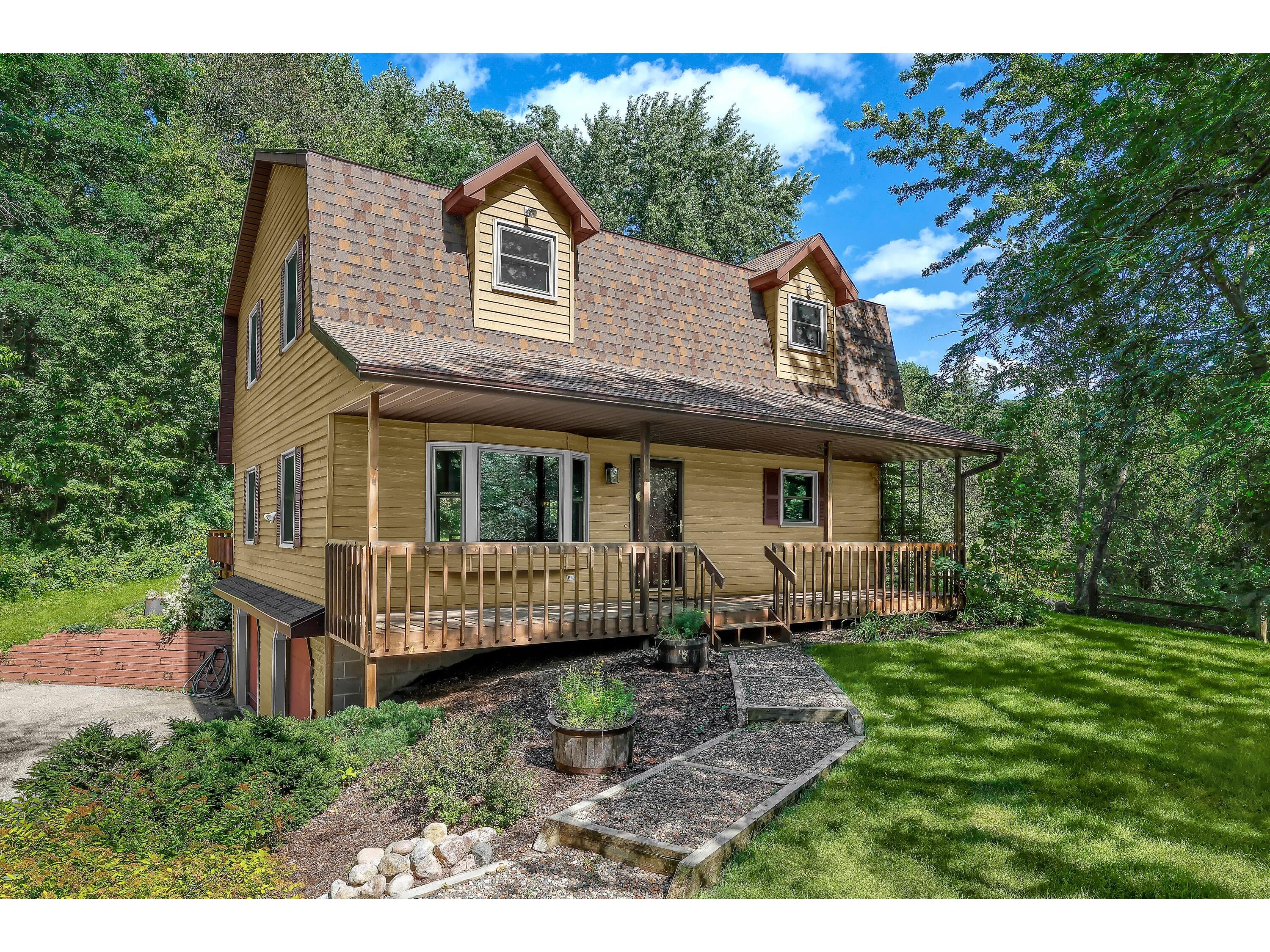 W7130 Evans Valley Holland WI 54636 1887929 image1