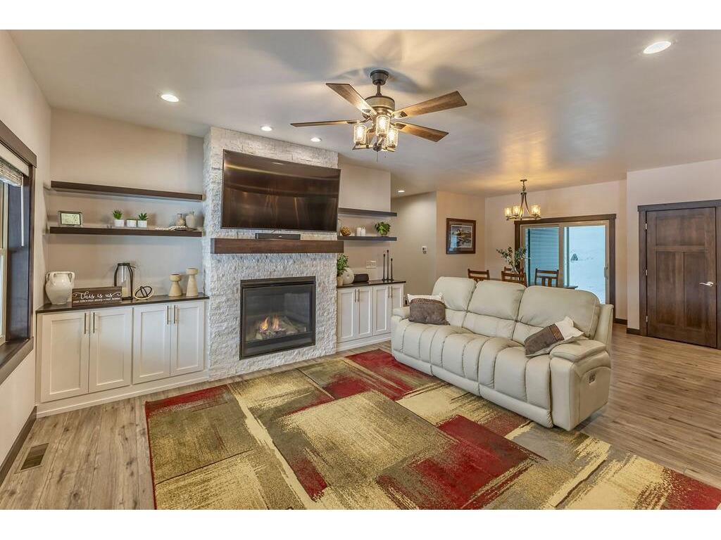 W7306 Sylvester Holland WI 54636 1946517 image15