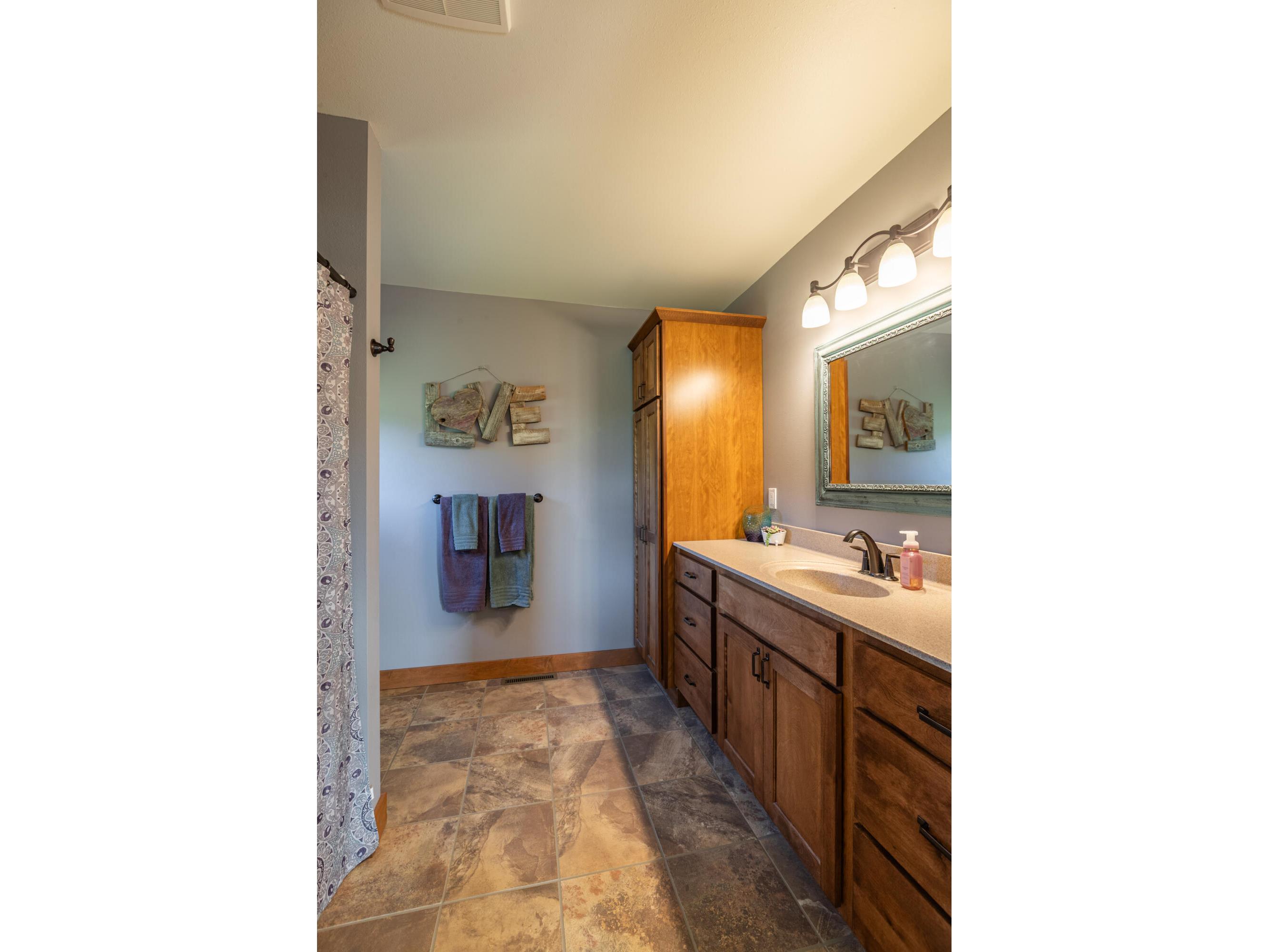 W7534 Sylvester Holland WI 54636 1933315 image16