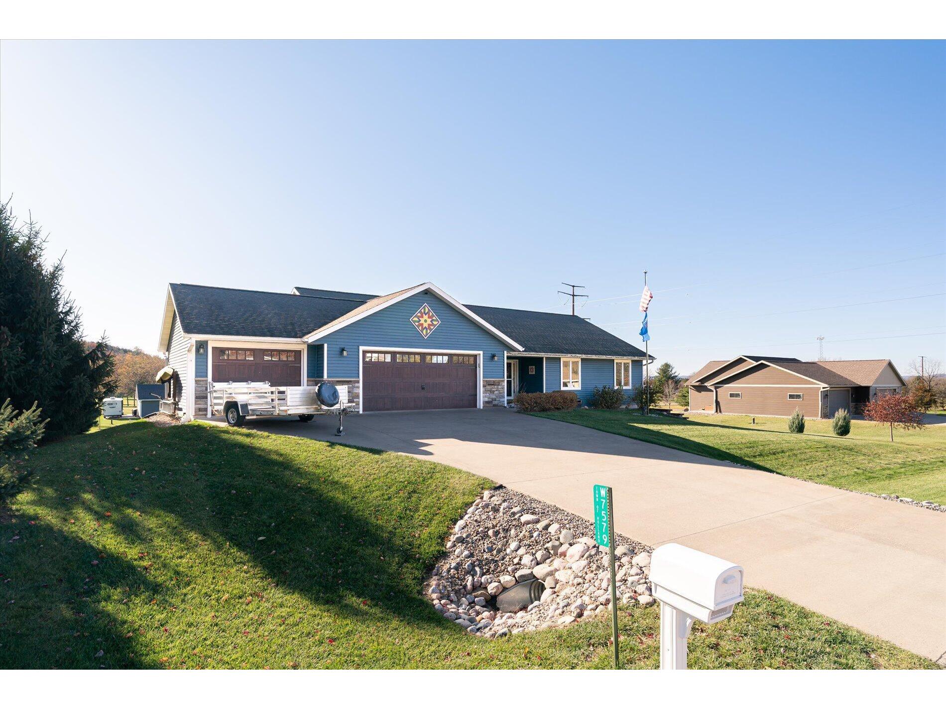 W7579 Castle Heights Holland WI 54636 1943364 image1