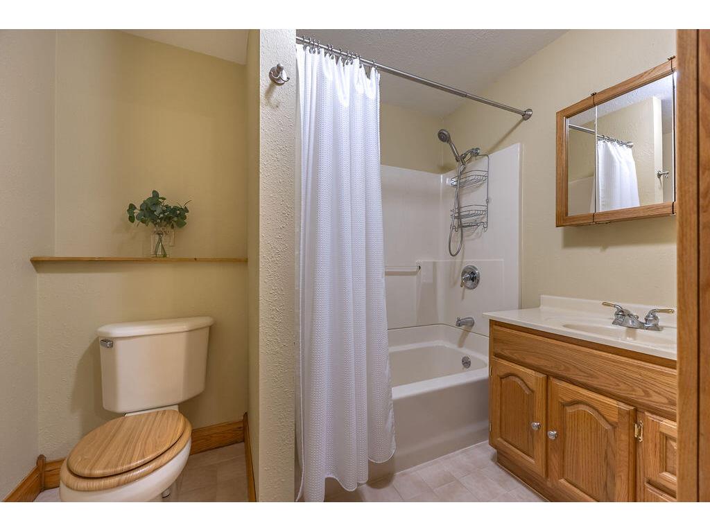 W764 Valley #A Fountain City WI 54629 1971459 image43