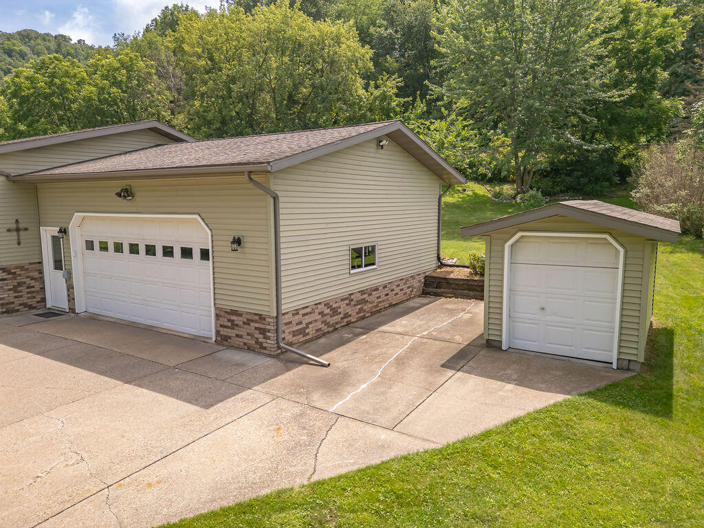 W764 Valley #A Fountain City WI 54629 1971459 image60