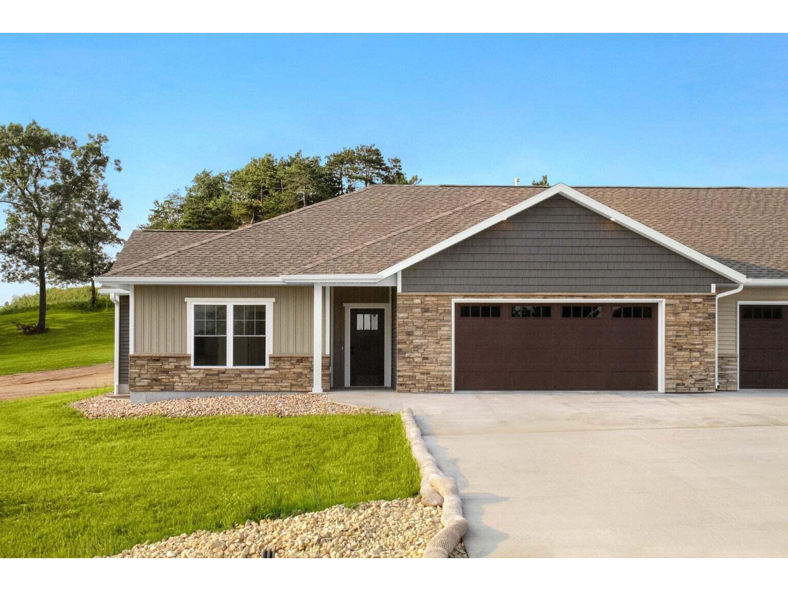 W7666 Castle Mound #F Holland WI 54636 1839323 image1