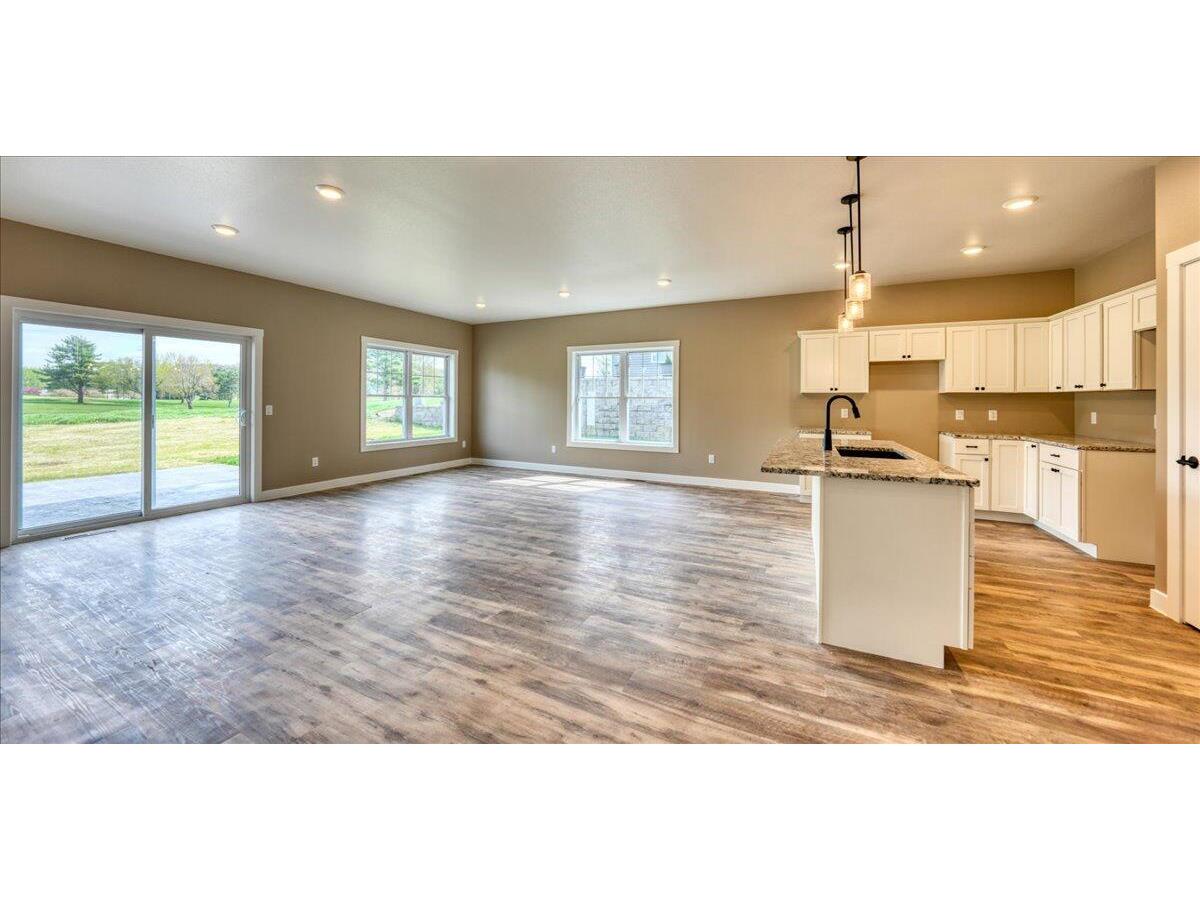 W7674 Castle Mound Holland WI 54636 1945560 image5