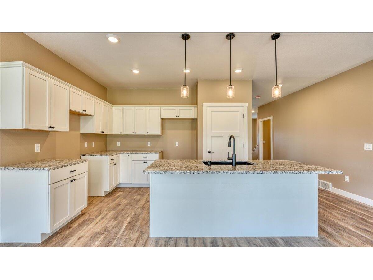 W7674 Castle Mound Holland WI 54636 1945560 image7