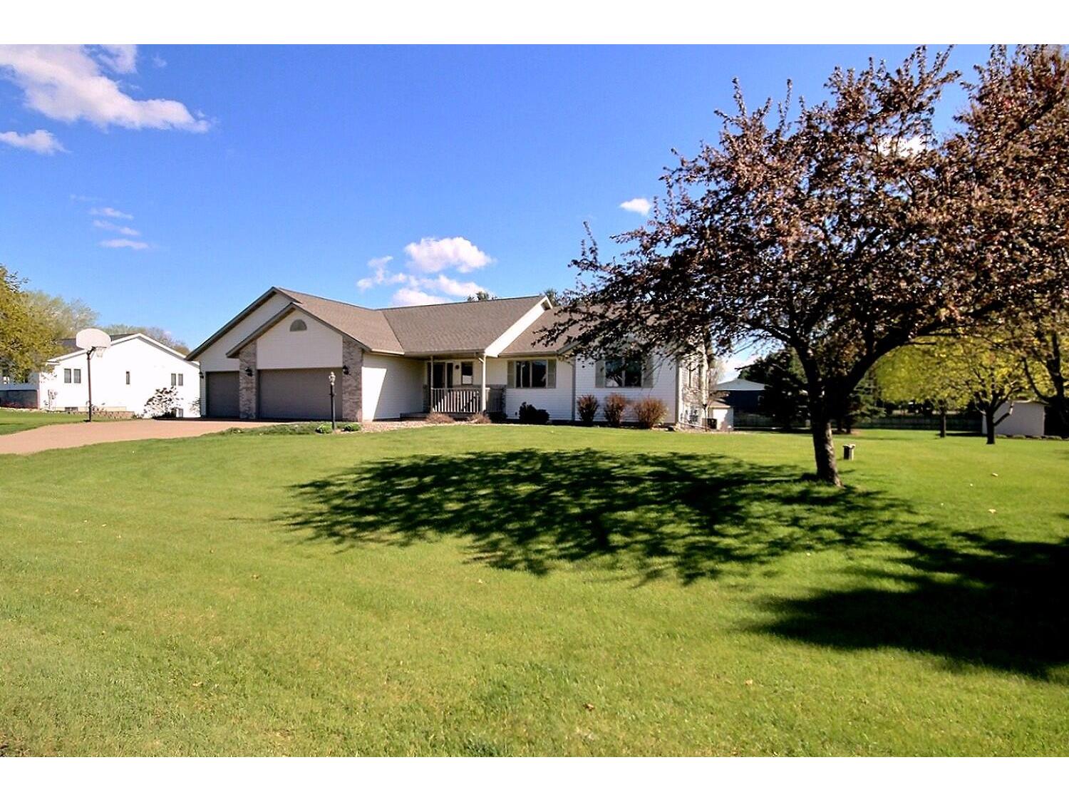 W7835 Windmill St, Holland, WI 54636 MLS 1738450 Edina Realty