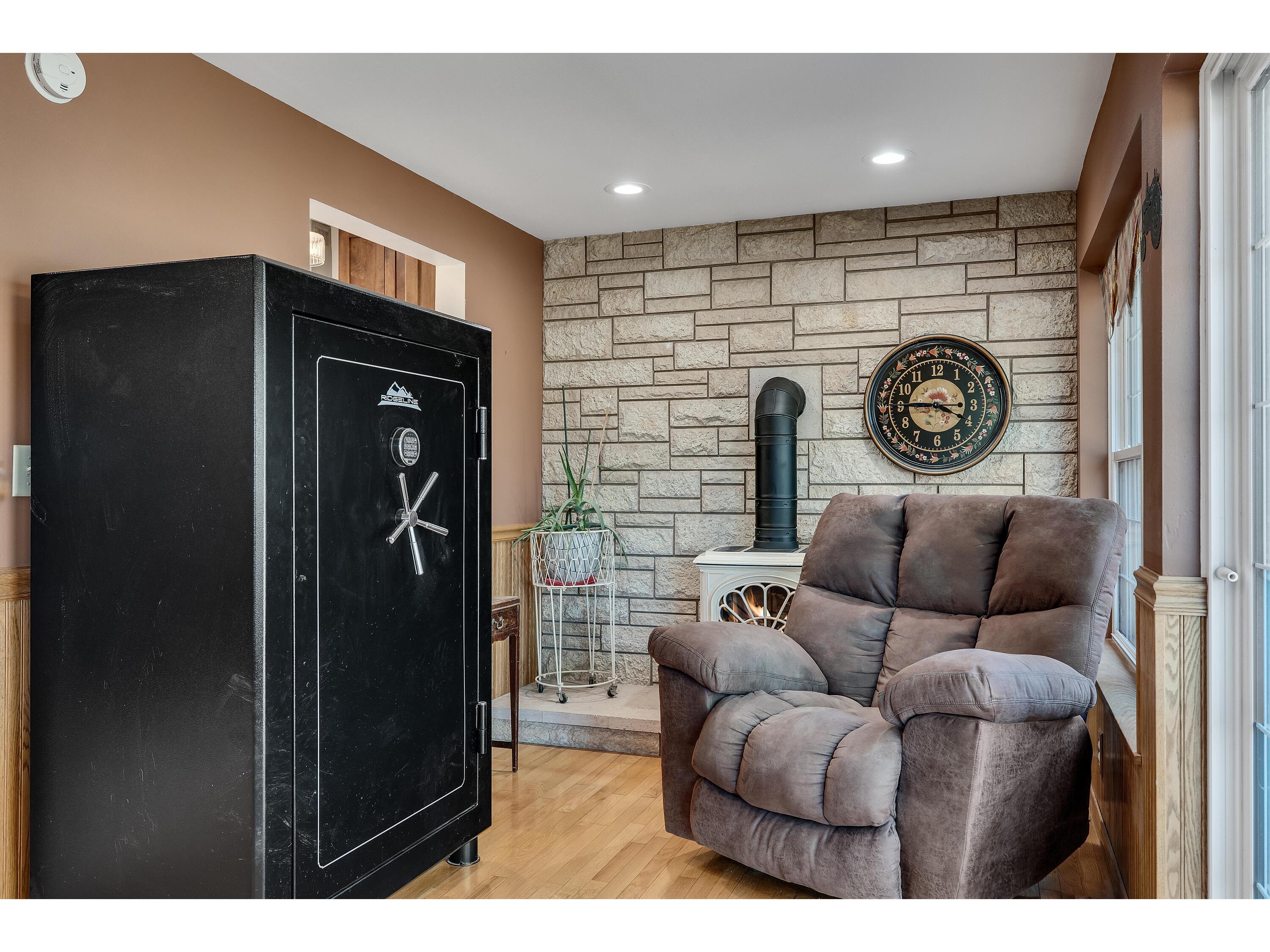 W808 State Road 33 Washington WI 54614 1937656 image16