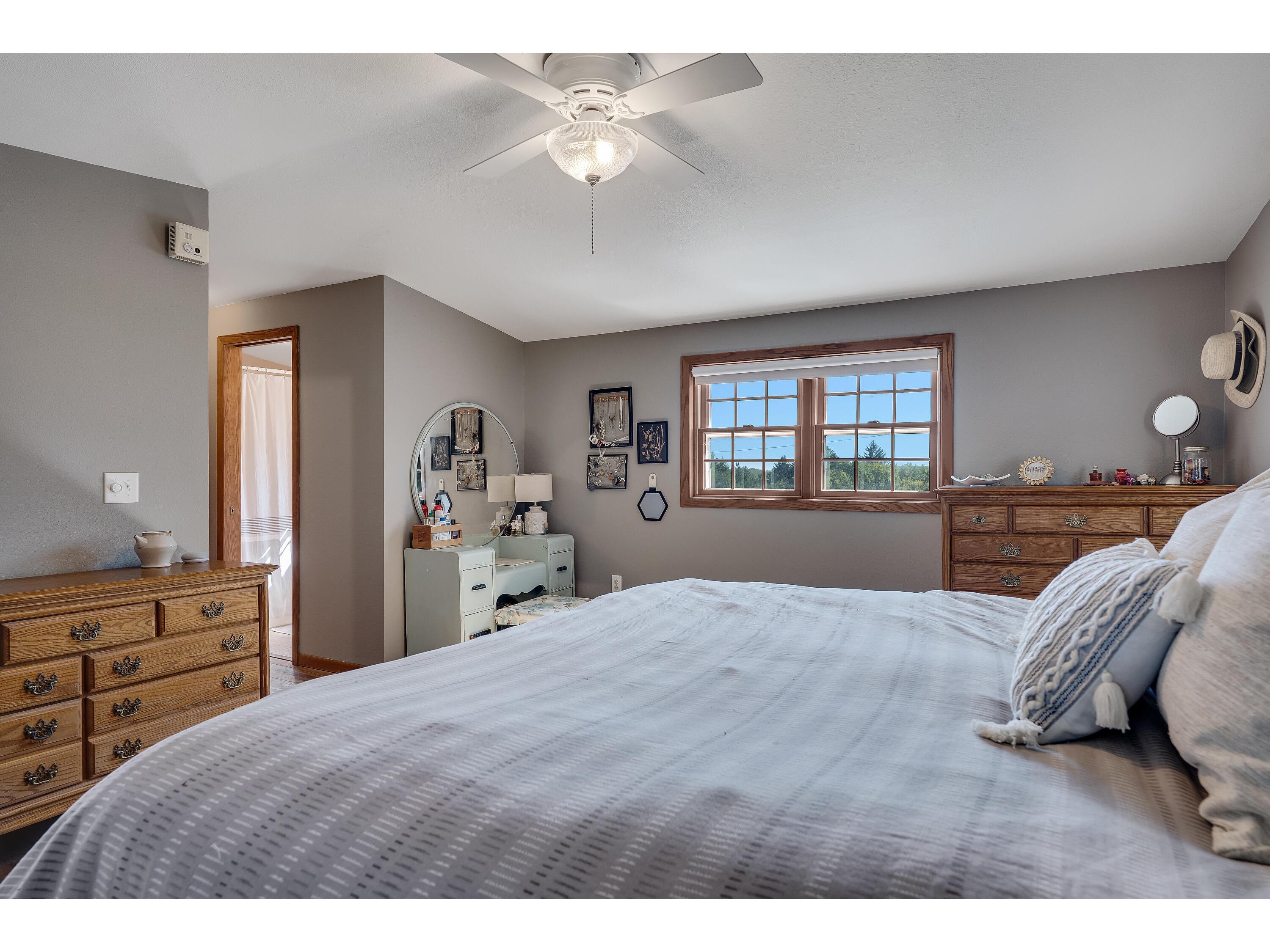 W808 State Road 33 Washington WI 54614 1937656 image21