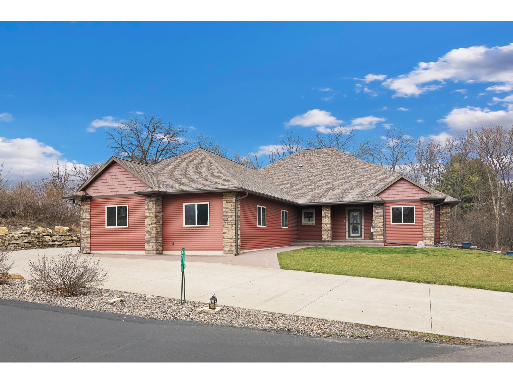 W8114 Country Holland WI 54636 1862695 image1