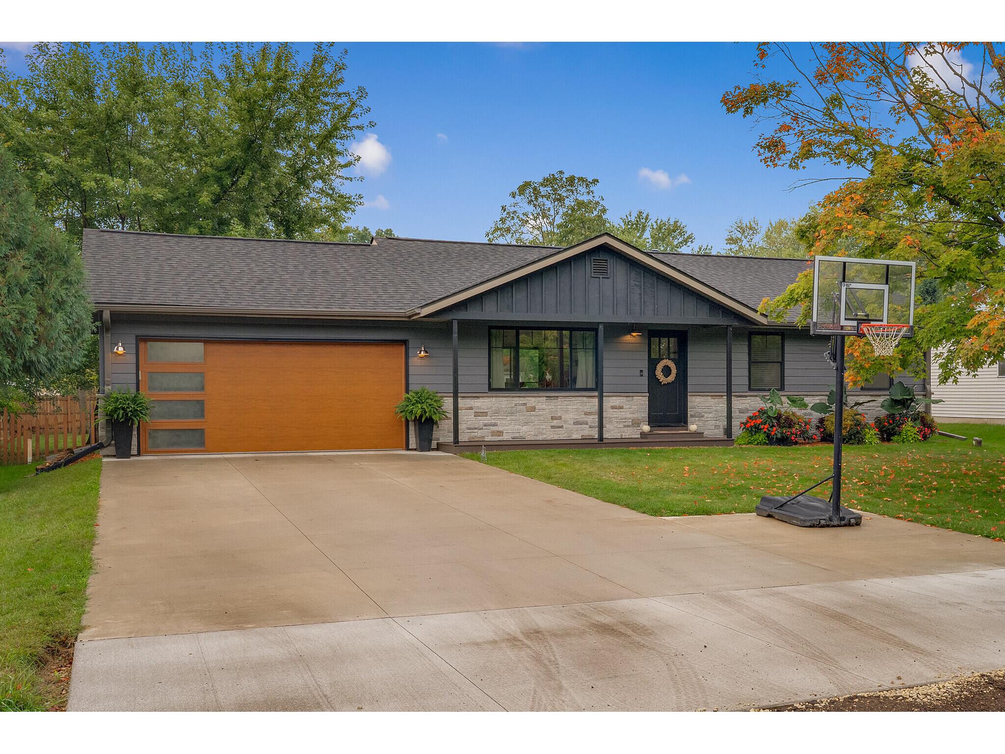 W8219 Oepka Holland WI 54636 1936169 image1