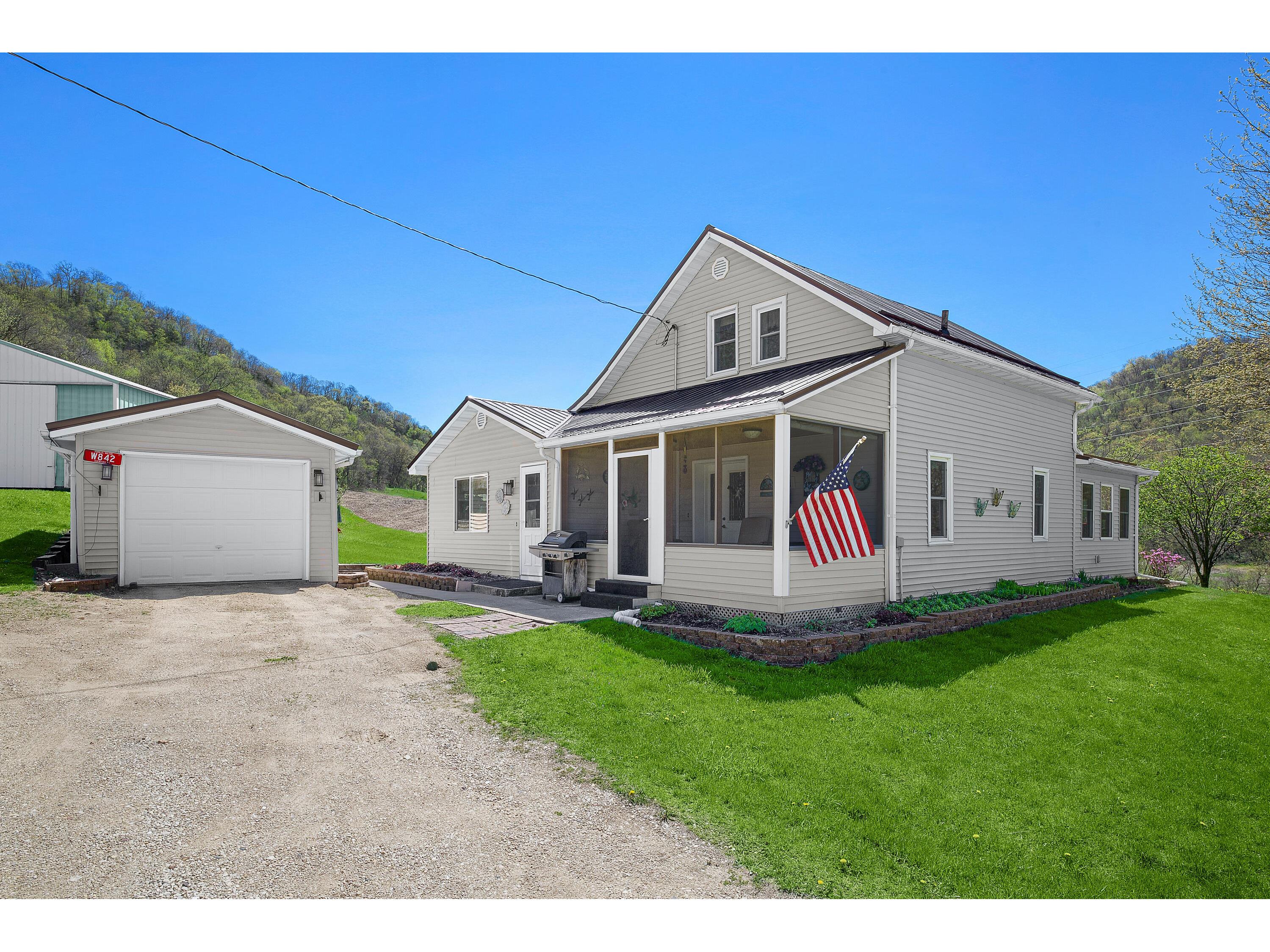 W842 Guenther, Milton, WI, 54629 MLS 1874494 Edina Realty