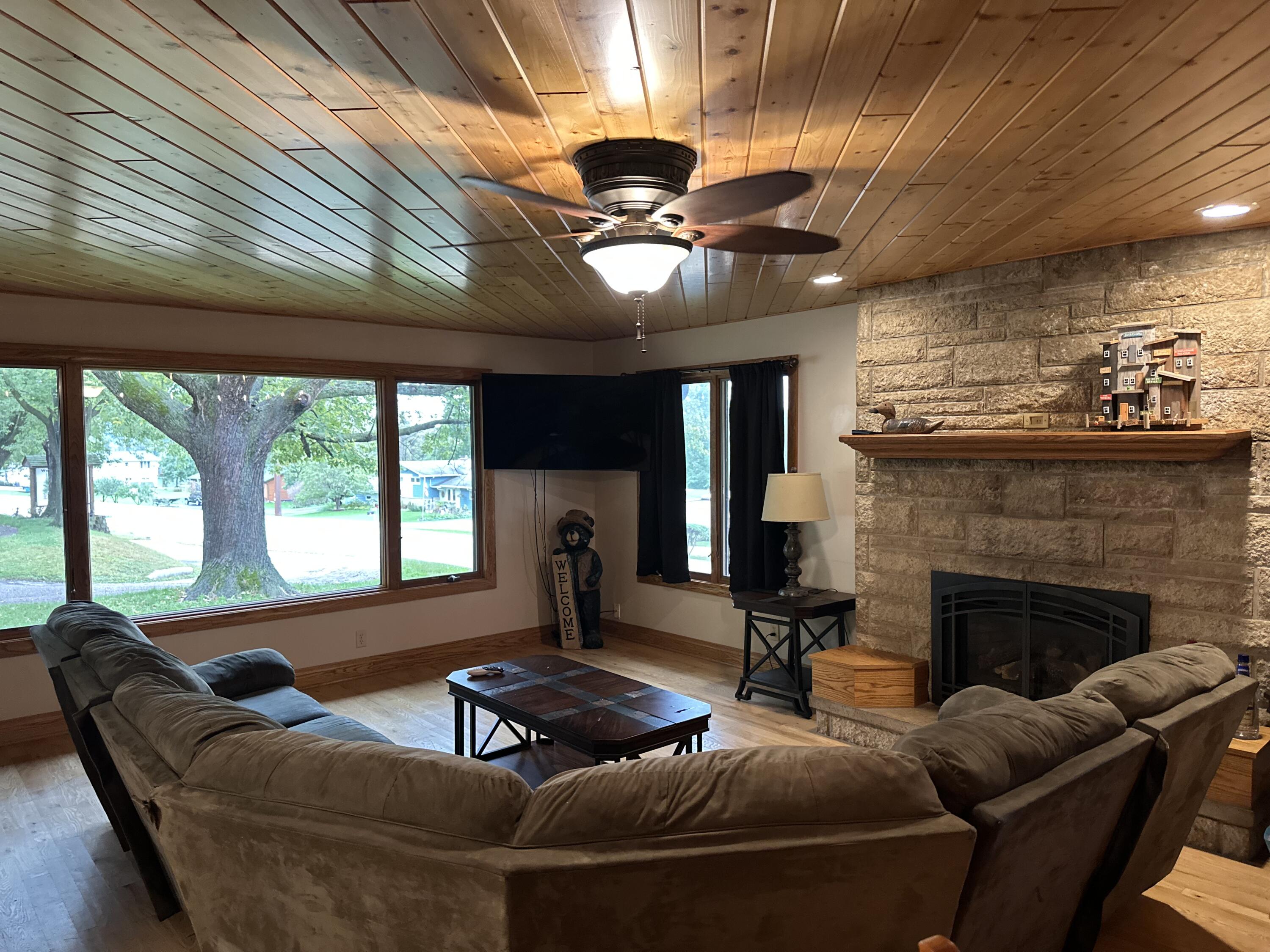 s1638 State Road 35 Alma WI 54610 1936263 image5