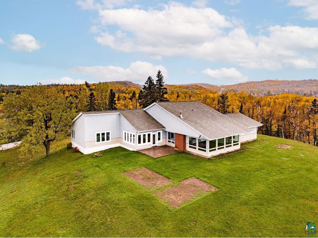 1 Kent Ln, Silver Bay, MN 55614 MLS 6111183 Edina Realty