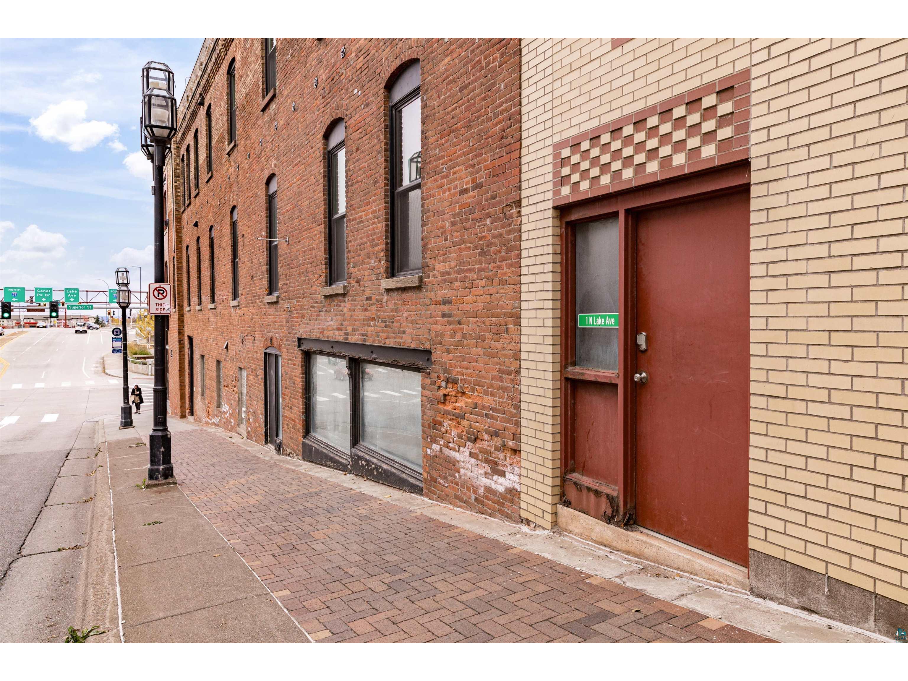 1 N Lake Ave Duluth MN 55805 6125187 image2