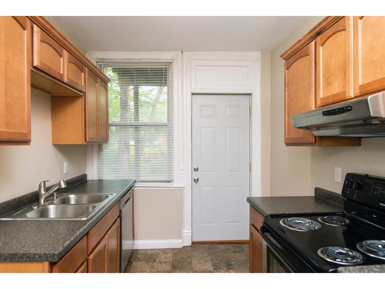10-12 S 16th Ave E Duluth MN 55812 6123478 image10