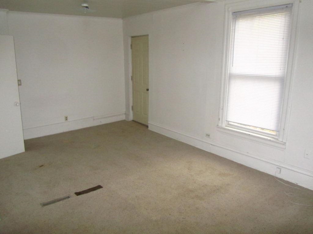 10-12 S 16th Ave E Duluth MN 55812 6123478 image17