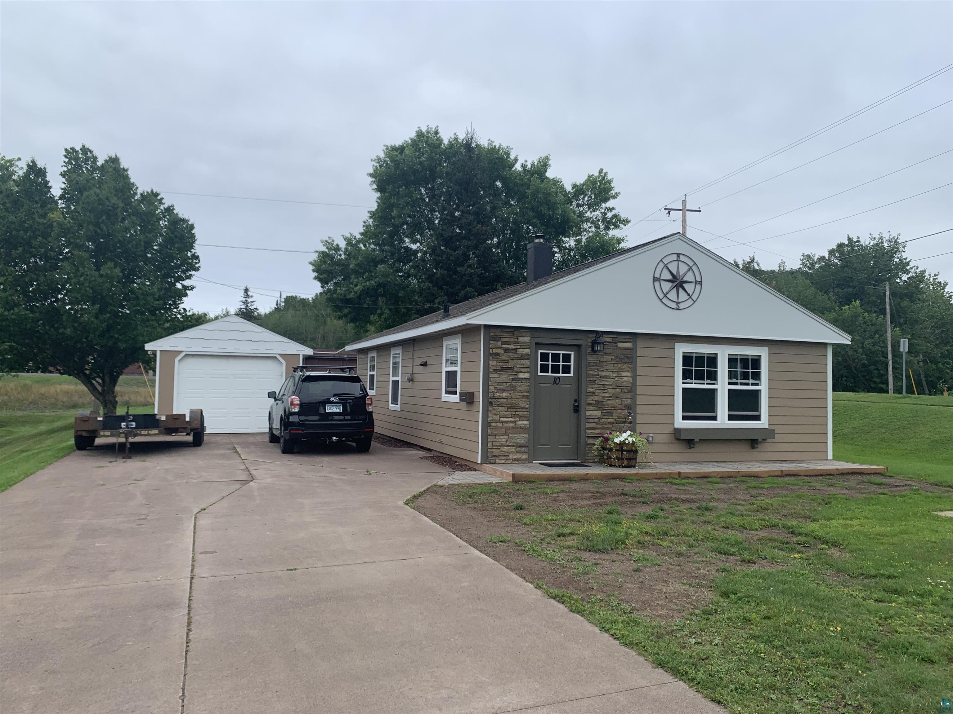 10 Aiken Cr, Silver Bay, MN, 55614 MLS 6105070 Edina Realty