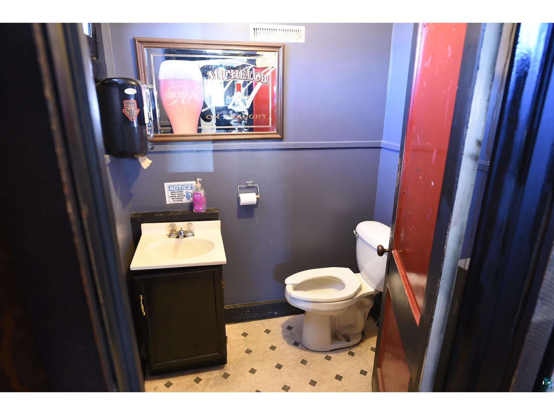 10 W Bayfield St Washburn WI 54891 6124020 image16