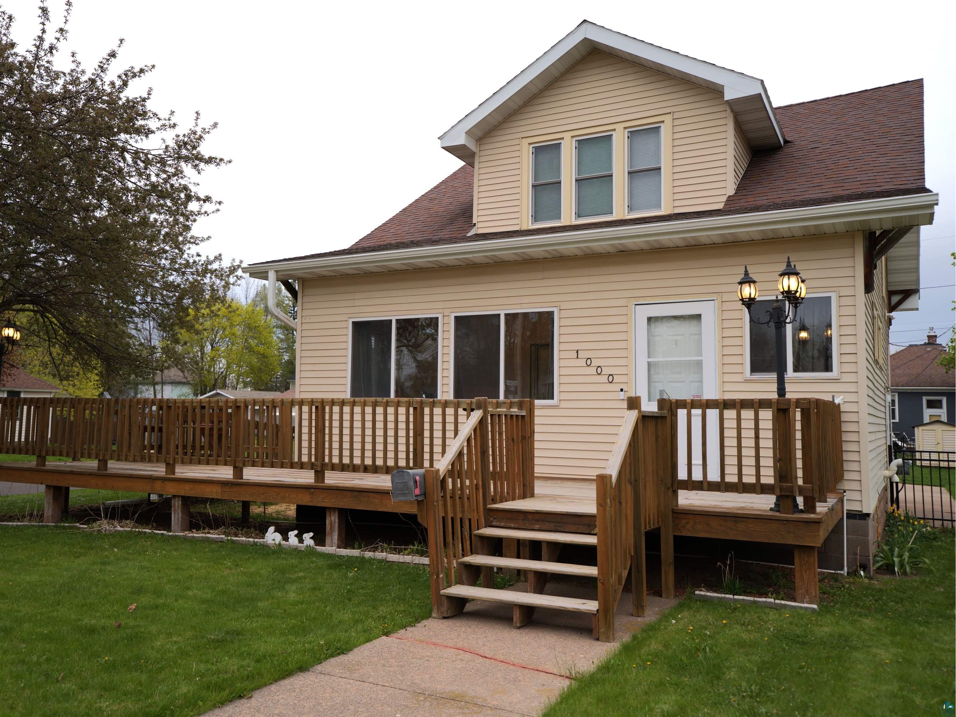 1000 MacArthur Ave Ashland WI 54806 6125349 image1