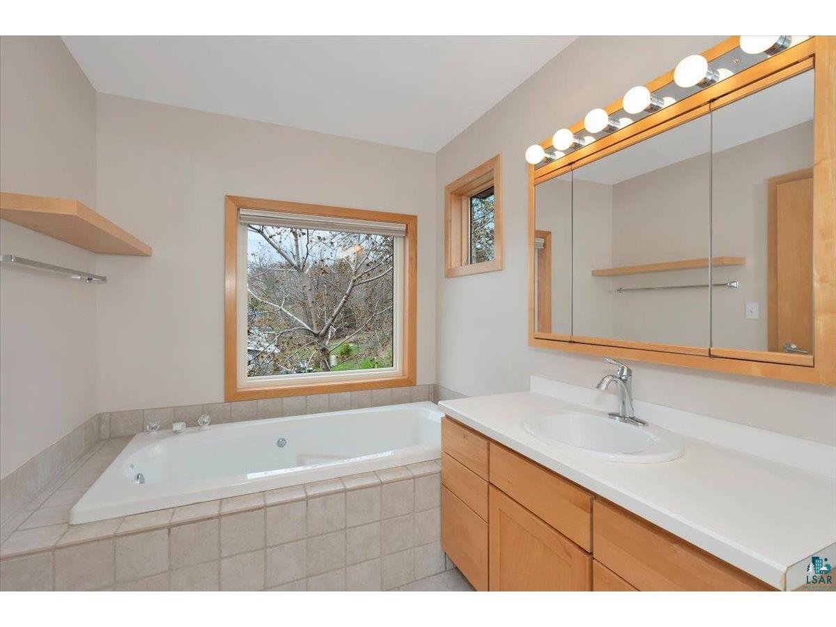 1001 W 6th St Duluth MN 55806 6125253 image20