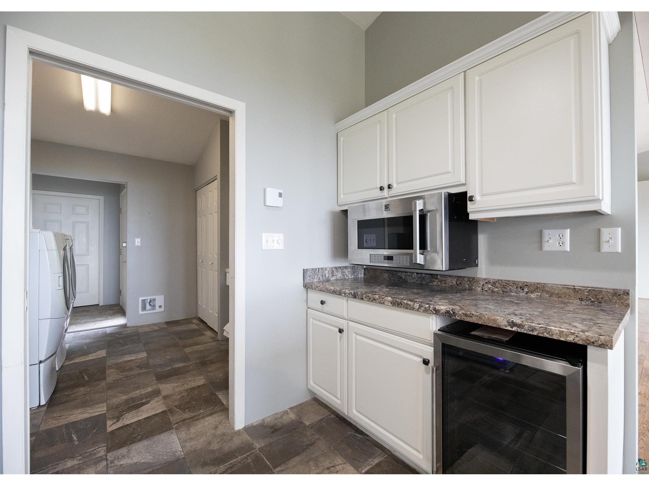 1002 Martha St Duluth MN 55805 6124651 image12