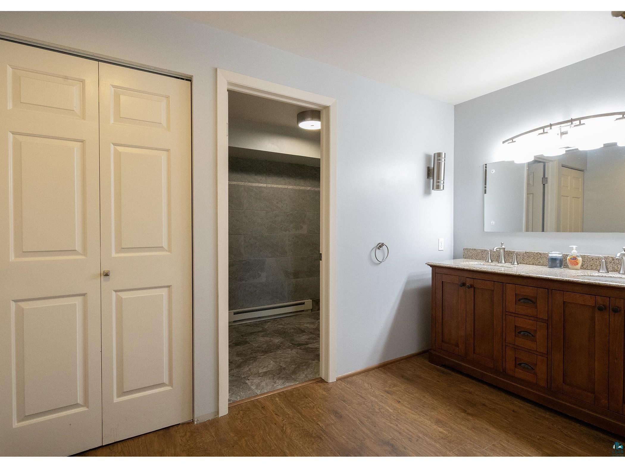 1002 Martha St Duluth MN 55805 6124651 image35