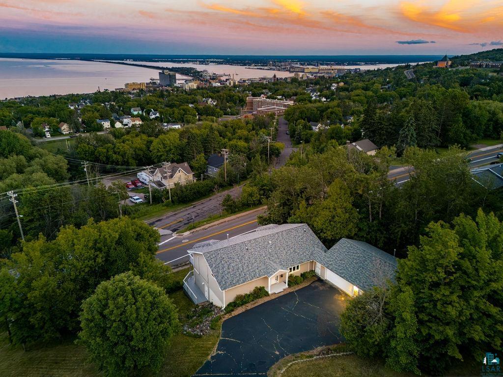 1002 Martha St Duluth MN 55805 6126306 image2