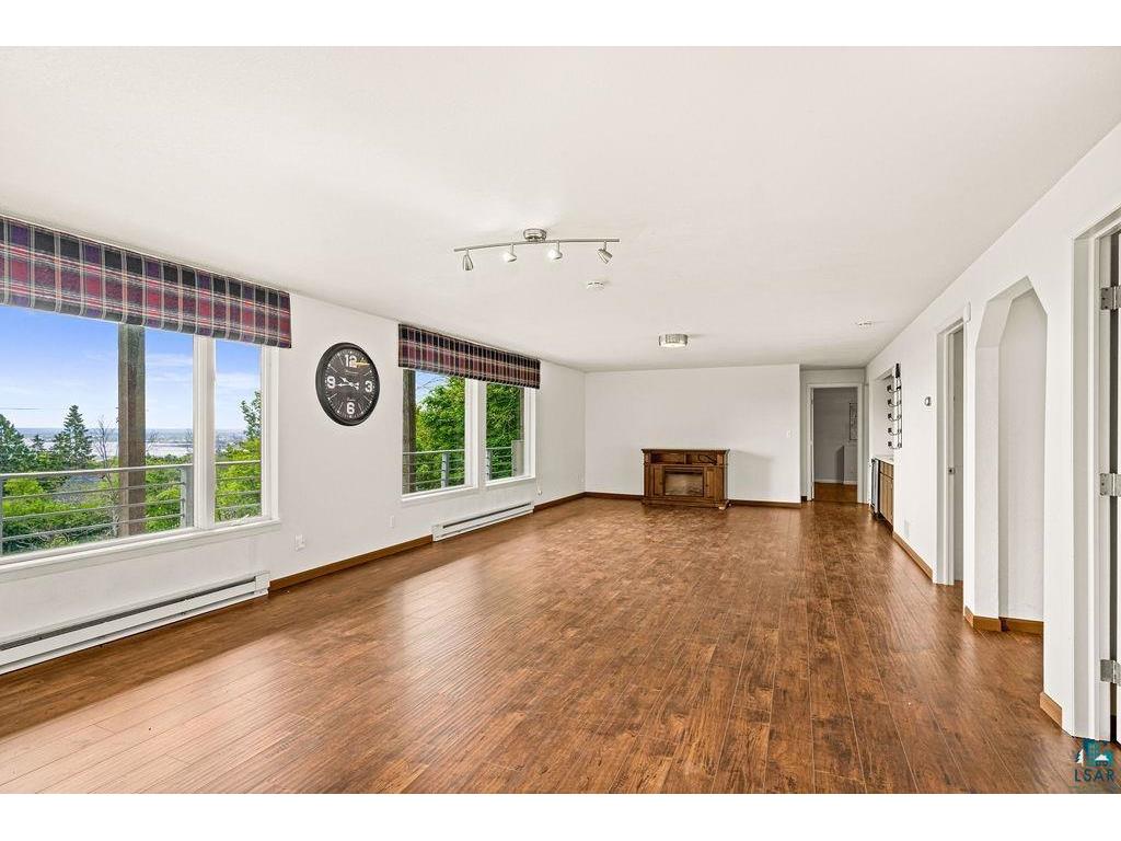 1002 Martha St Duluth MN 55805 6126306 image42