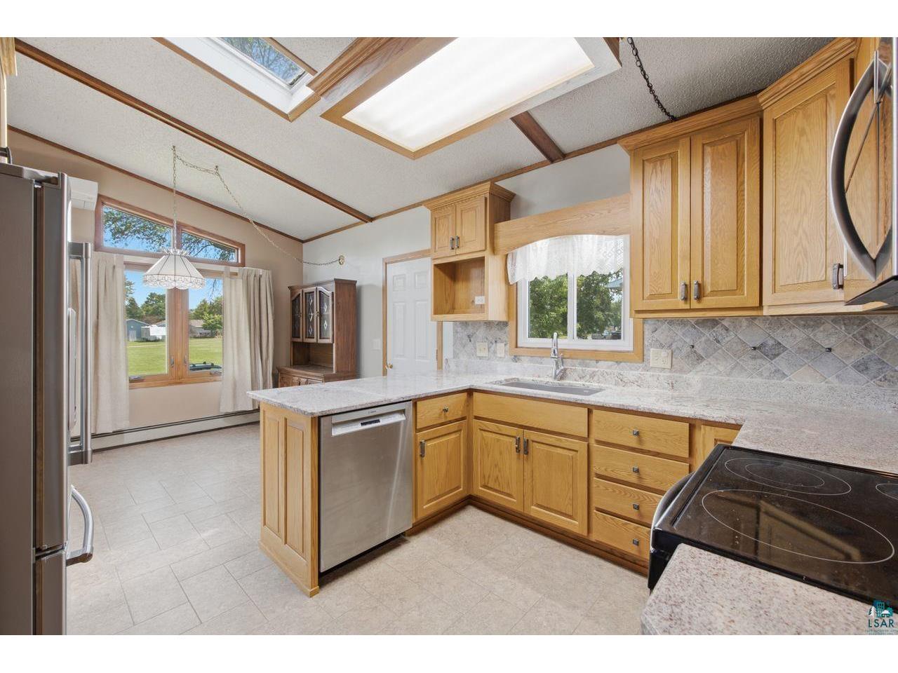 1003 Willis Ave Ashland WI 54806 6126408 image10