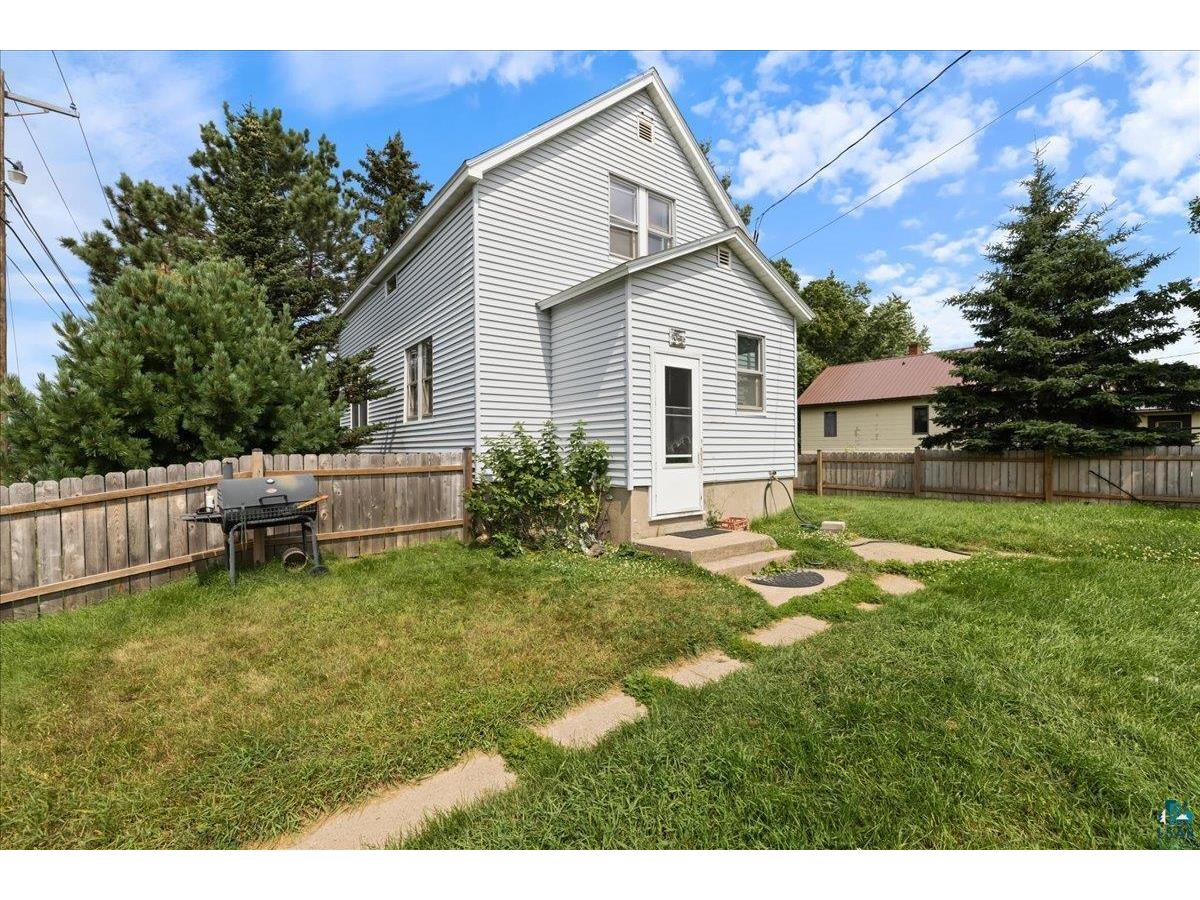 1004 Madison St Ely MN 55731 6117899 image1