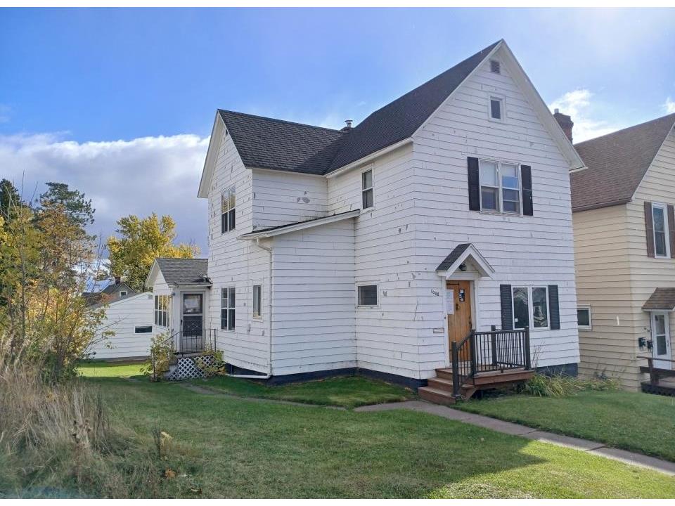 1008 W 3rd St Duluth MN 55806 6123032 image1