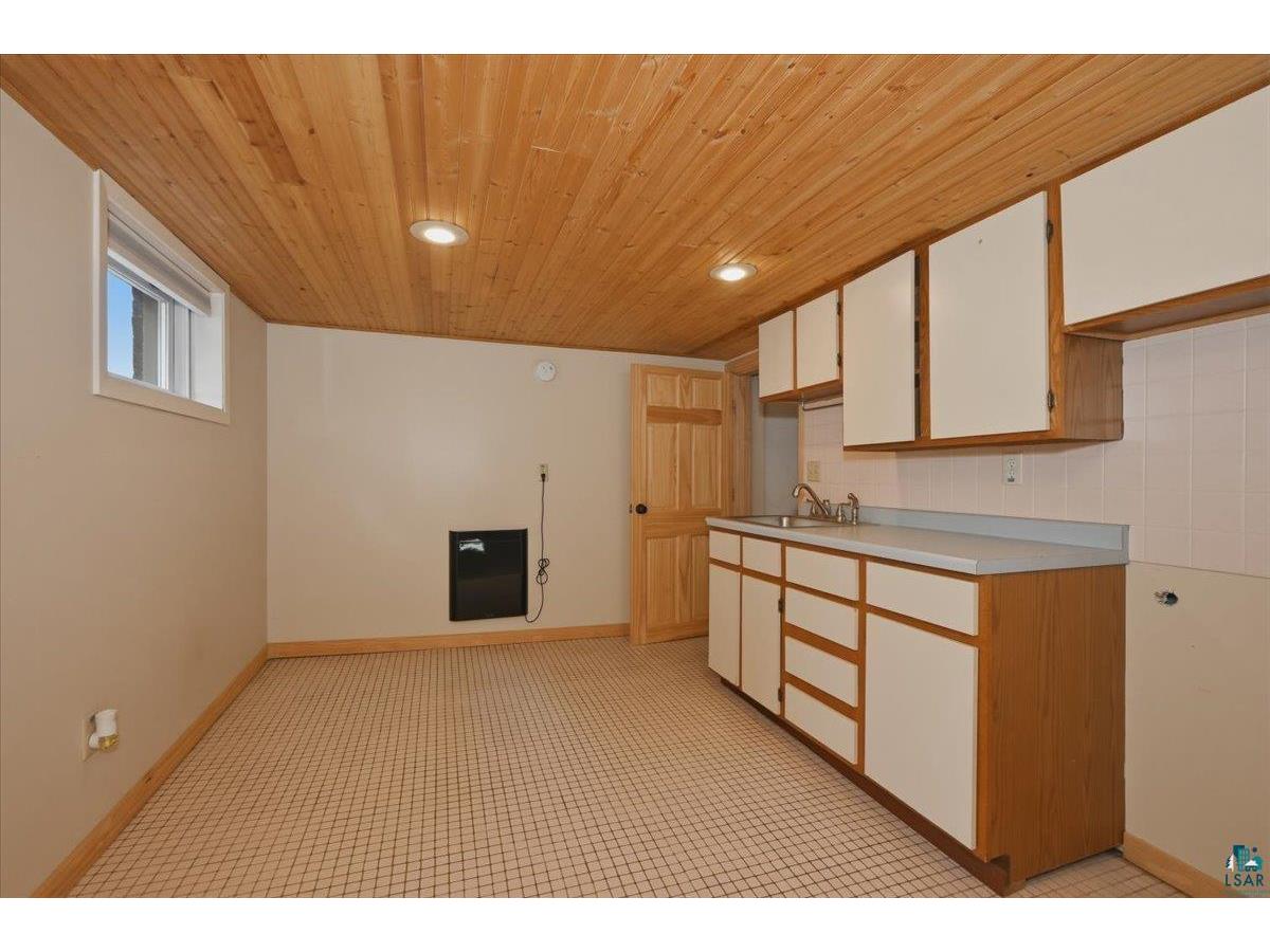 1014 N 12th Ave E Duluth MN 55805 6125819 image23