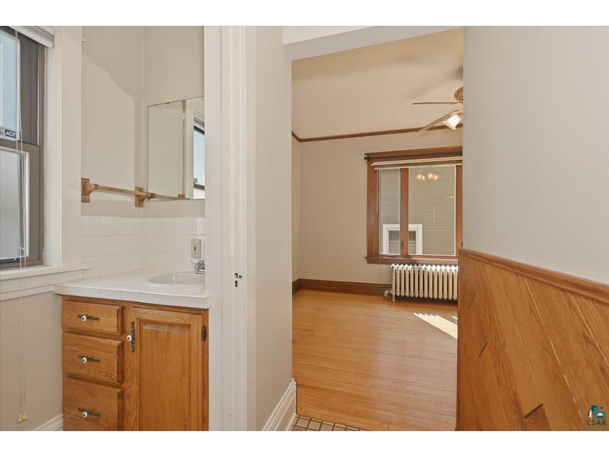 1014 N 12th Ave E Duluth MN 55805 6125819 image9
