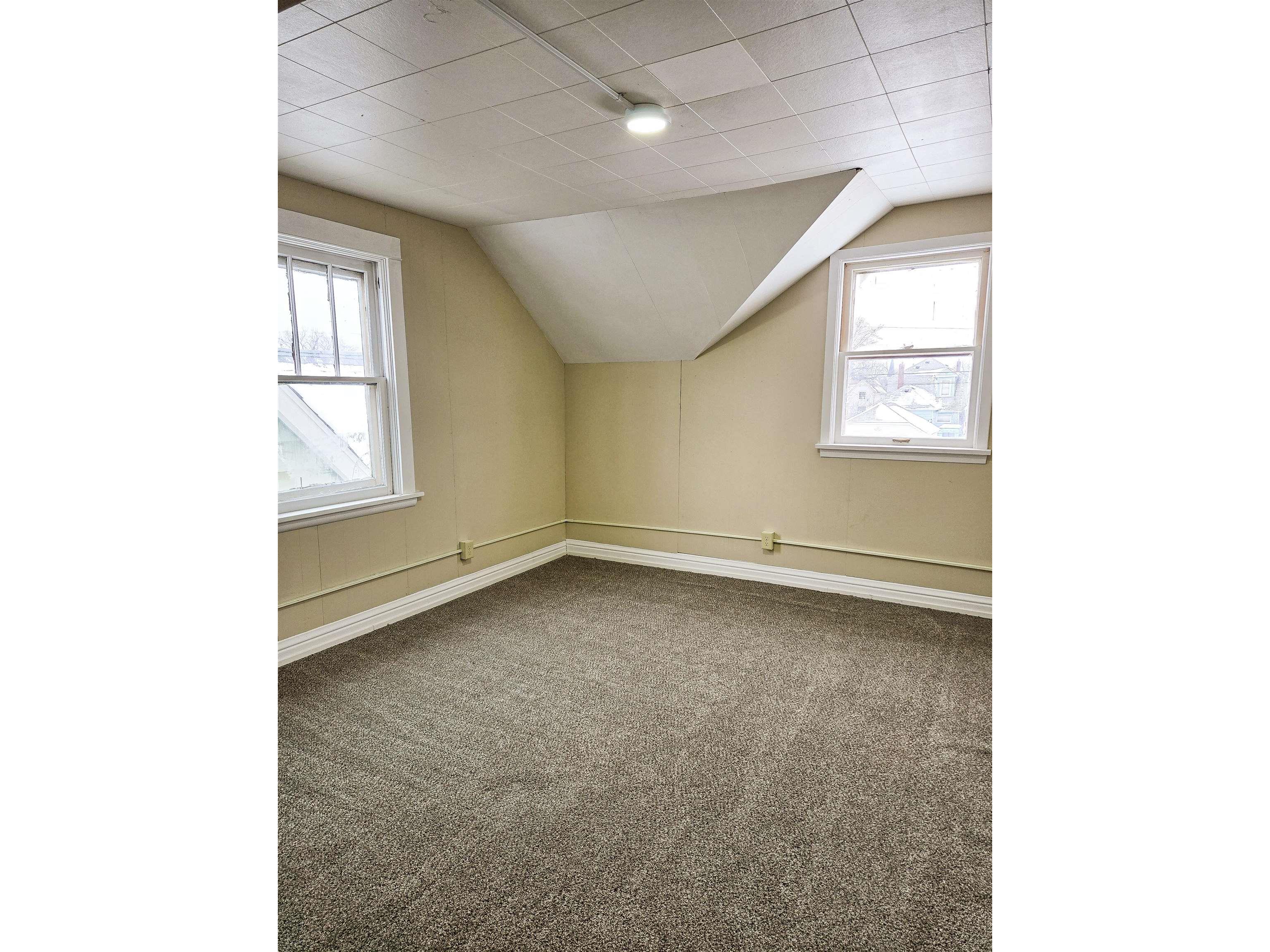 1015 Weeks Ave Superior WI 54880 6123109 image14