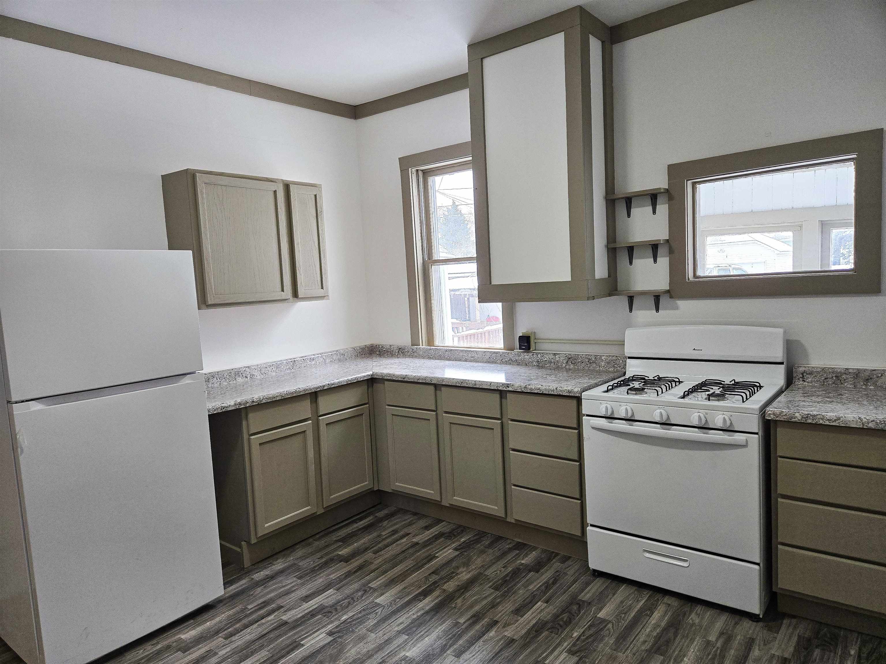 1015 Weeks Ave Superior WI 54880 6123109 image4