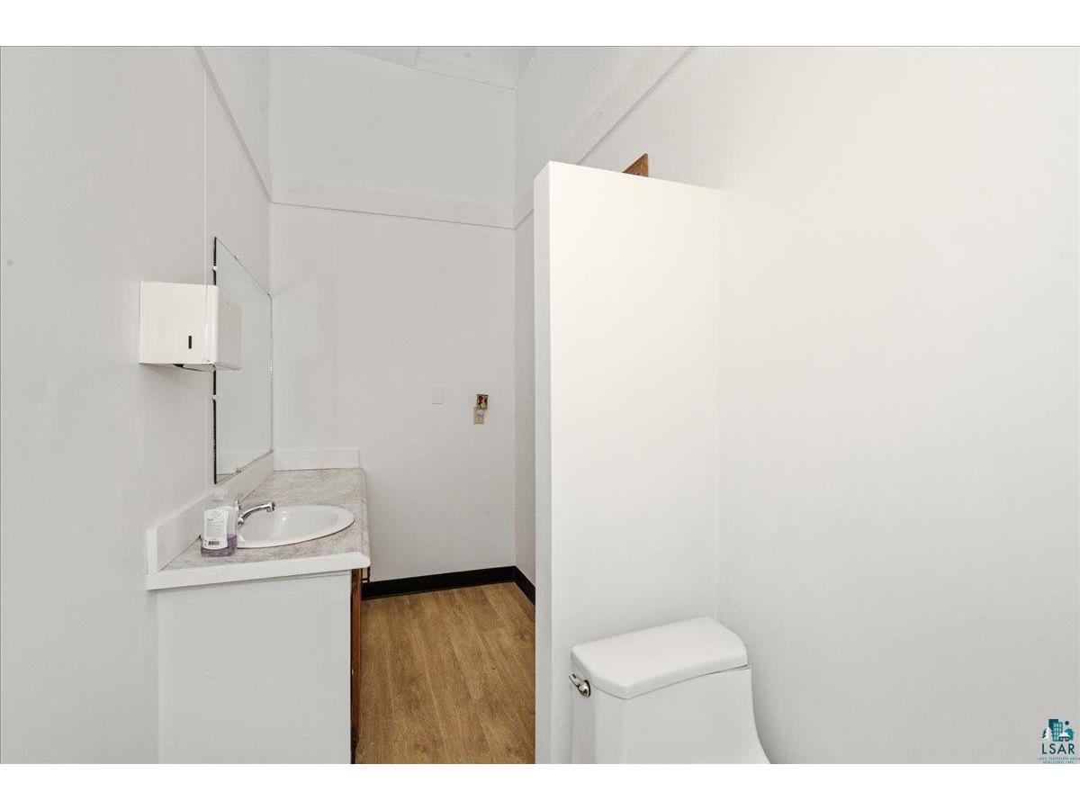 1017-1021 Tower Ave Superior WI 54880 6120474 image30