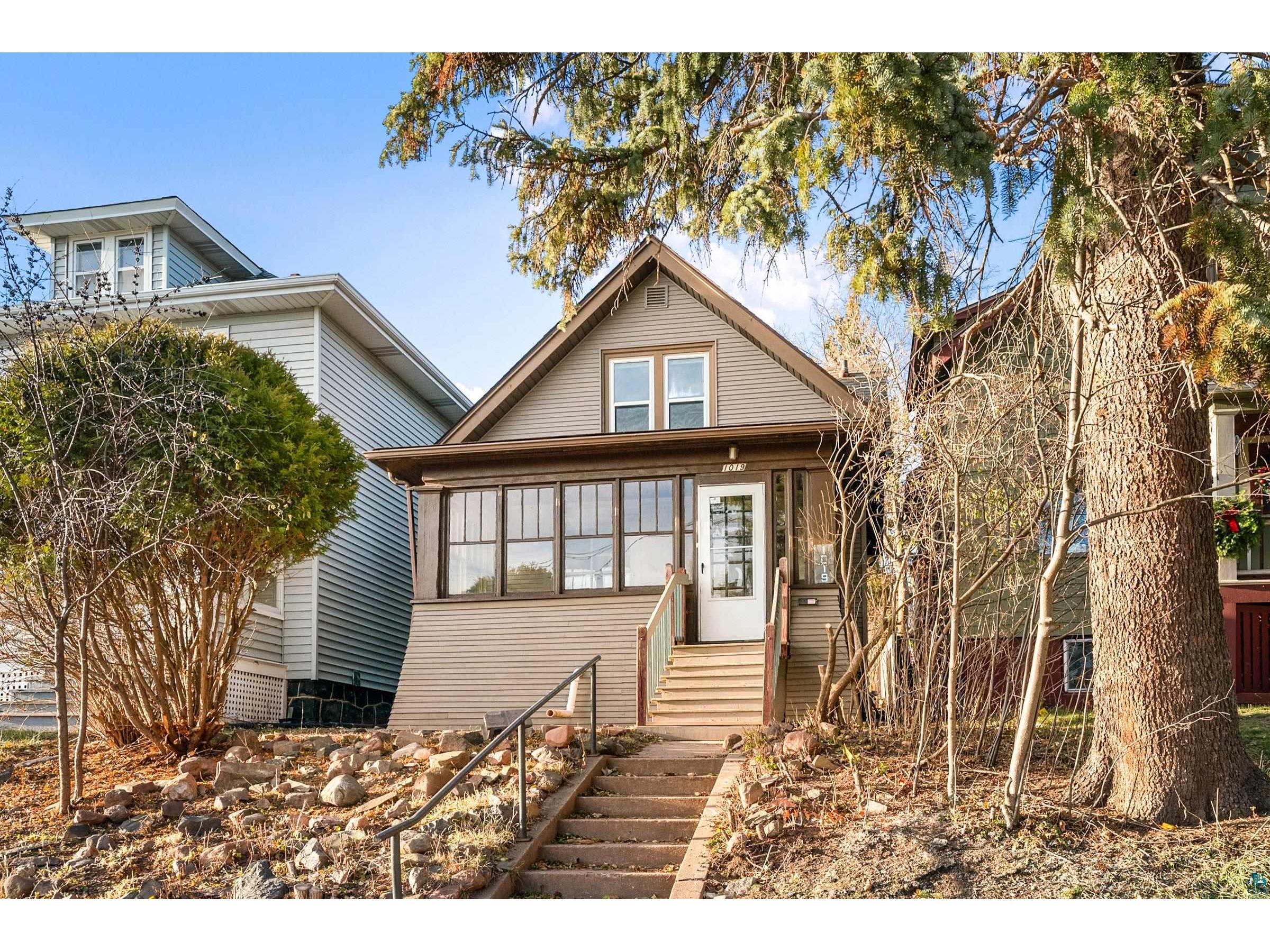 1019 E 8th St Duluth MN 55805 6112329 image1