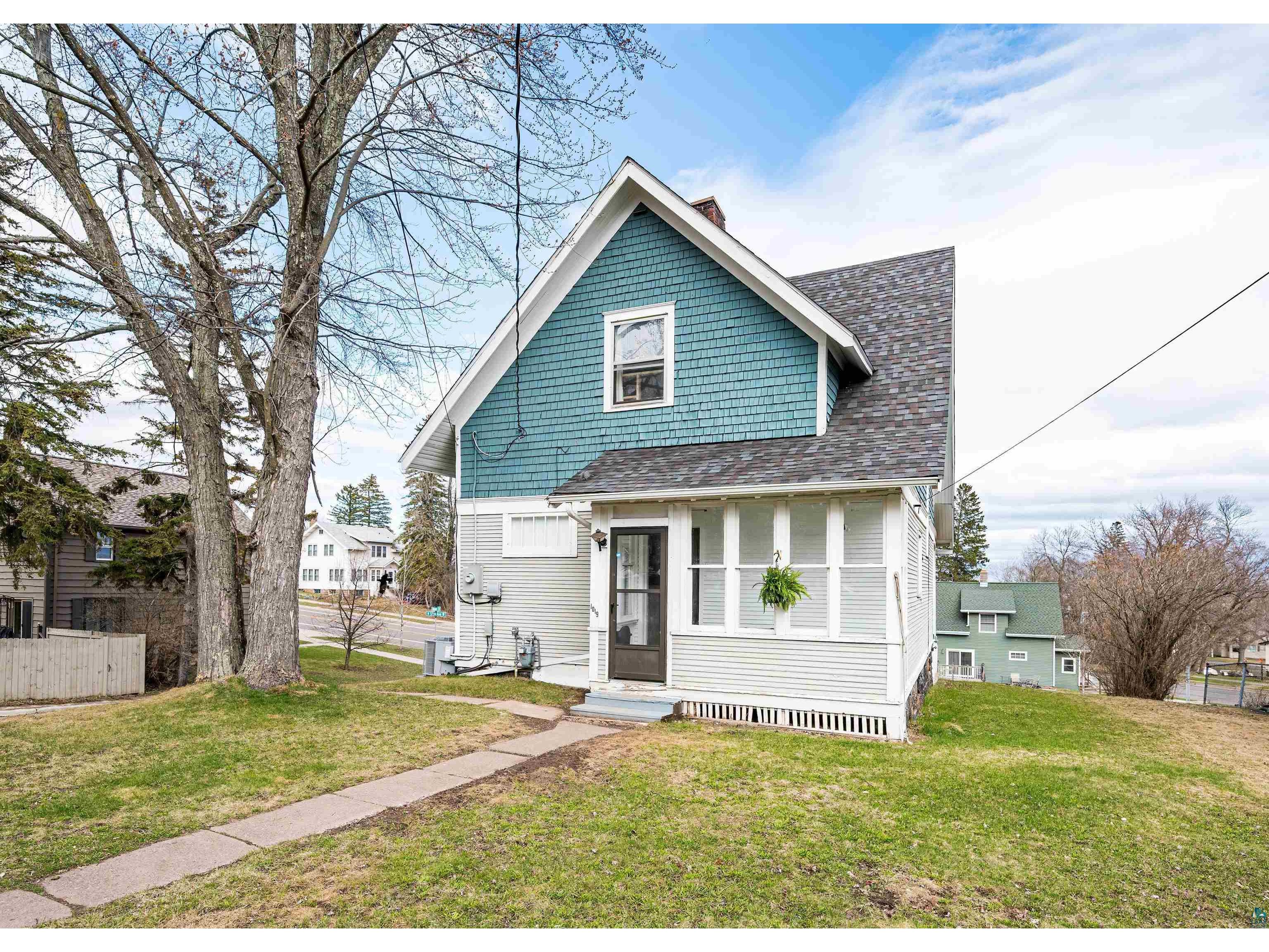 1019 N 57th Ave W Duluth MN 55807 6107784 image1