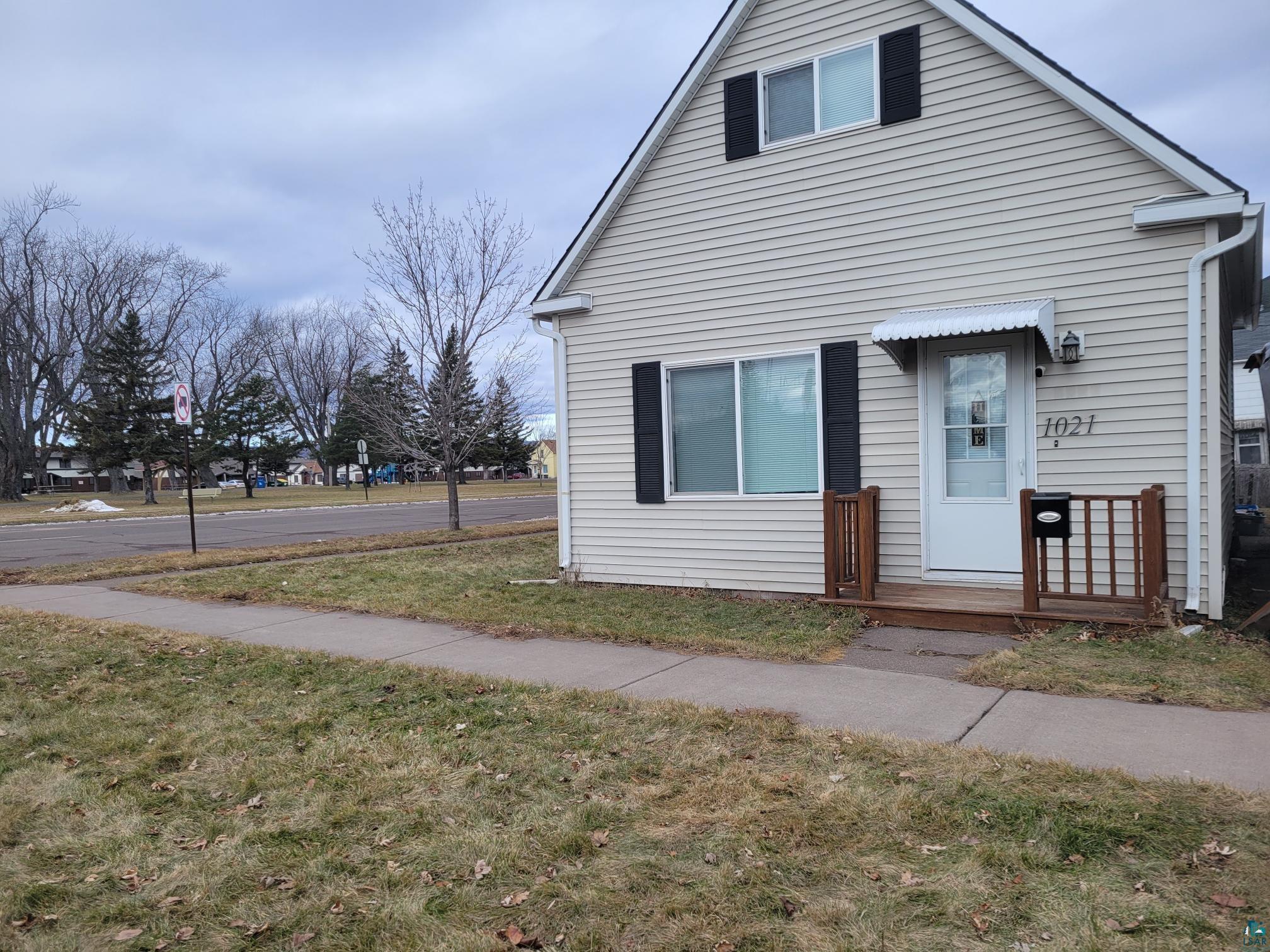 1021 N 8th St Superior WI 54880 6112157 image1
