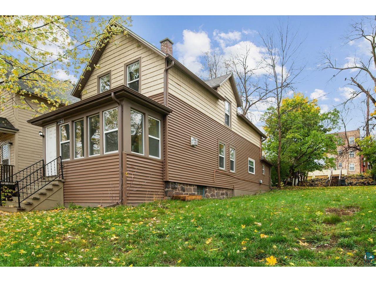 1023 & 1025 E 3rd St Duluth MN 55805 6111227 image1