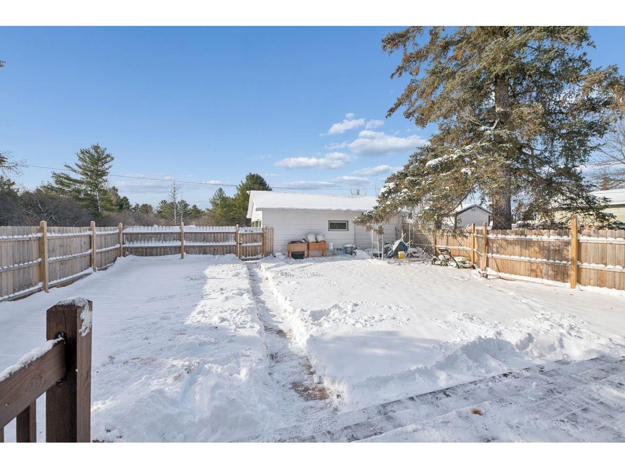 1023 14th Ave W Ashland WI 54806 6123072 image24