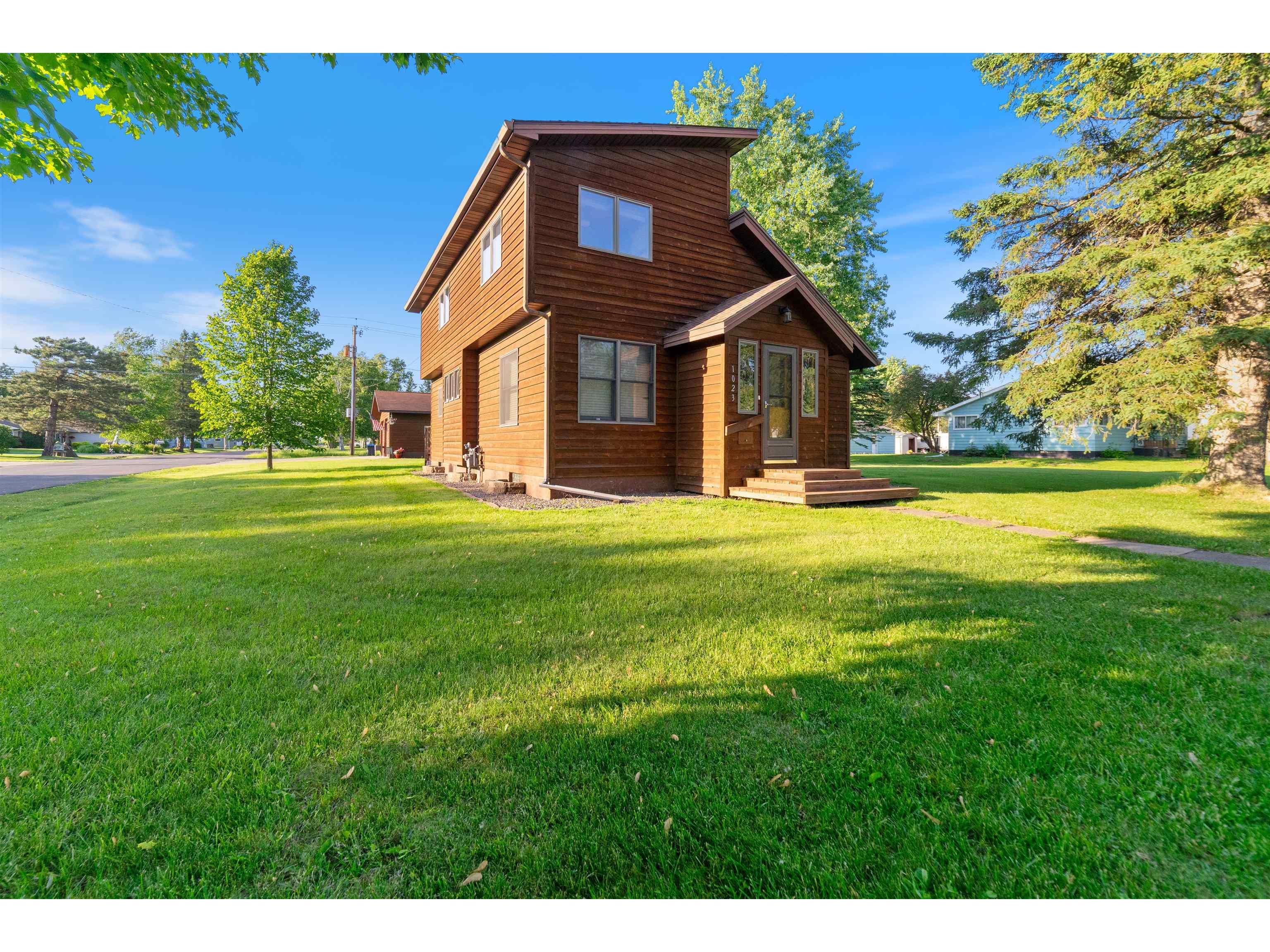 1023 Central Ave Superior WI 54880 6120314 image1