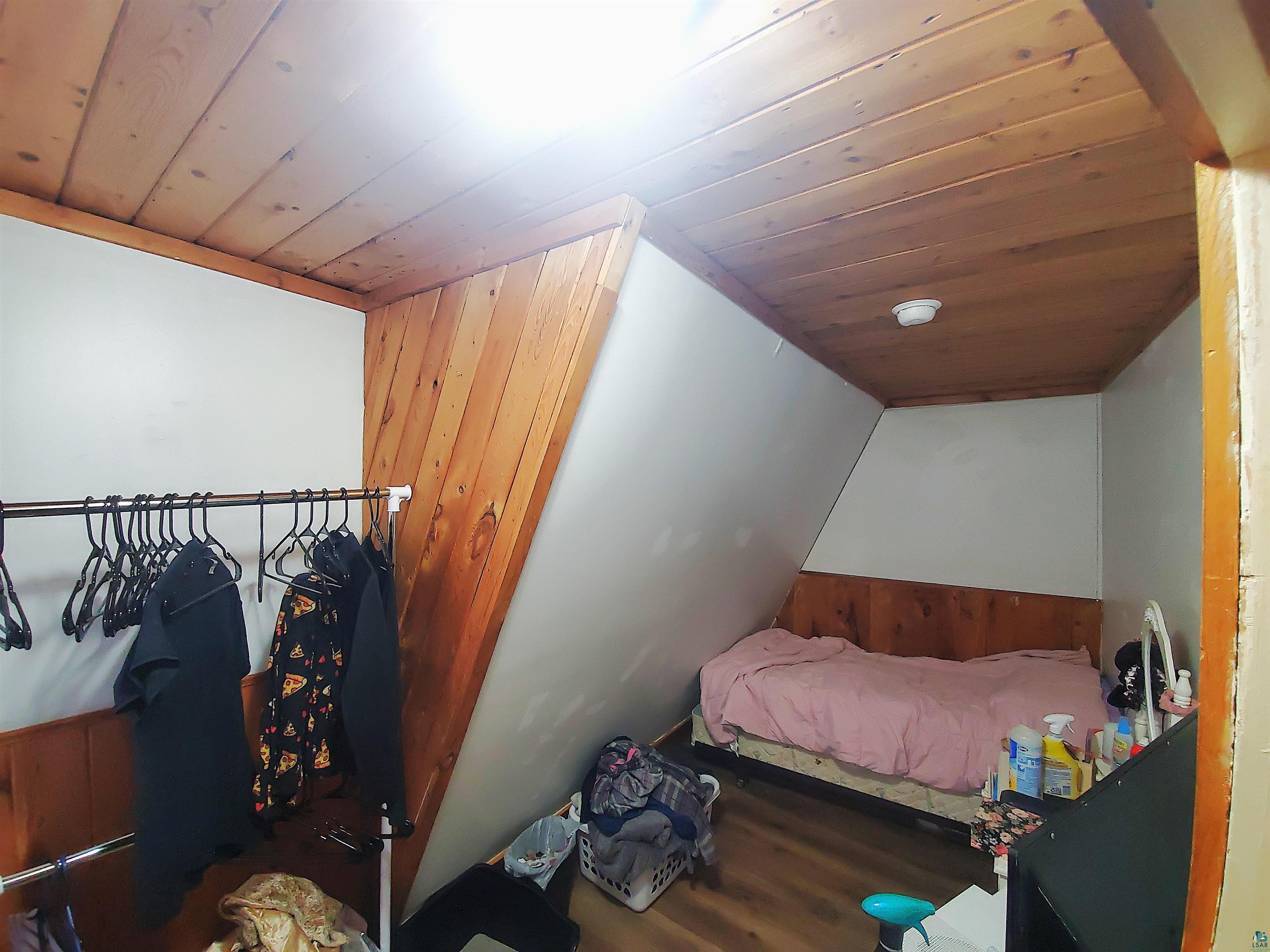 1023 E 5th St Duluth MN 55805 6124115 image32