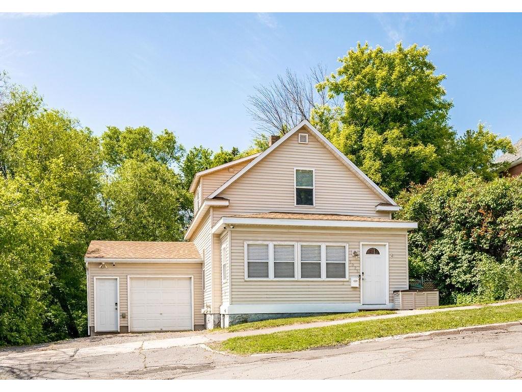 1025 W 3rd St Duluth MN 55806 6120288 image1