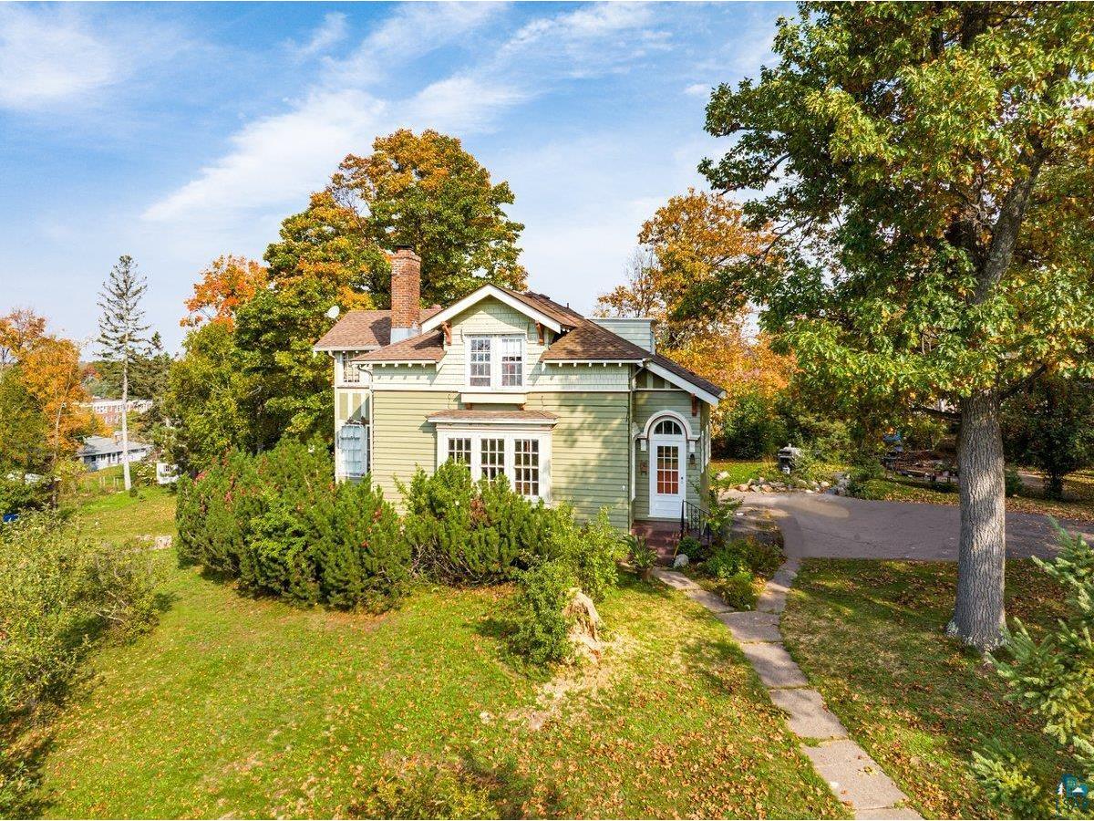 103 E Winona St Duluth MN 55803 6111010 image1